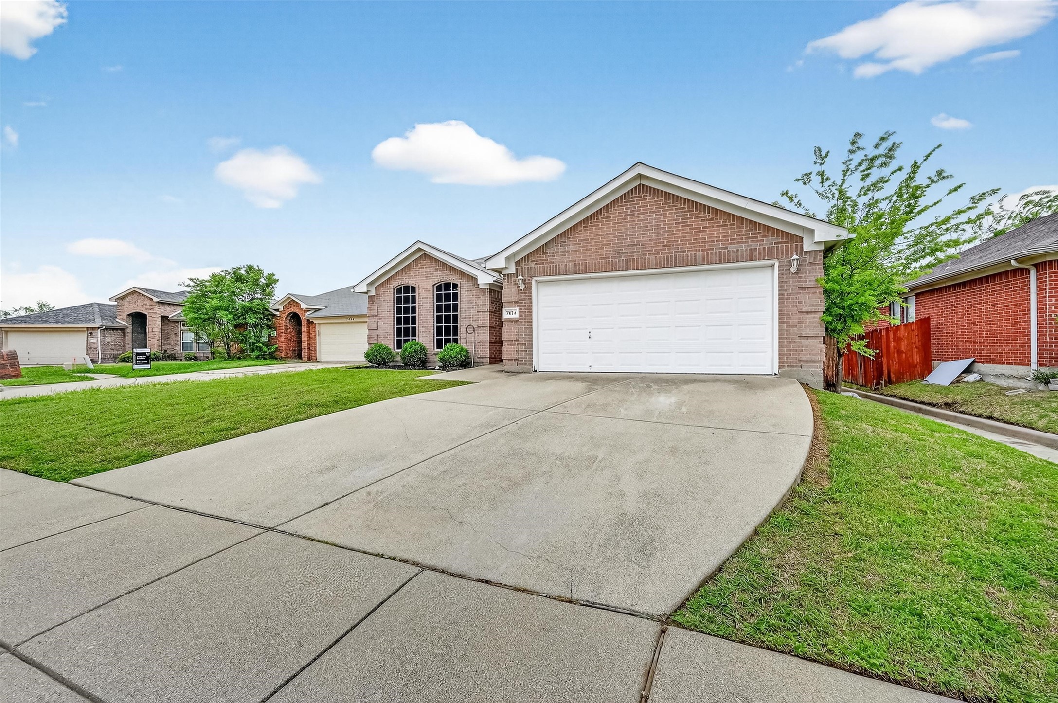 7424 Lake Front Trail Arlington TX 76002