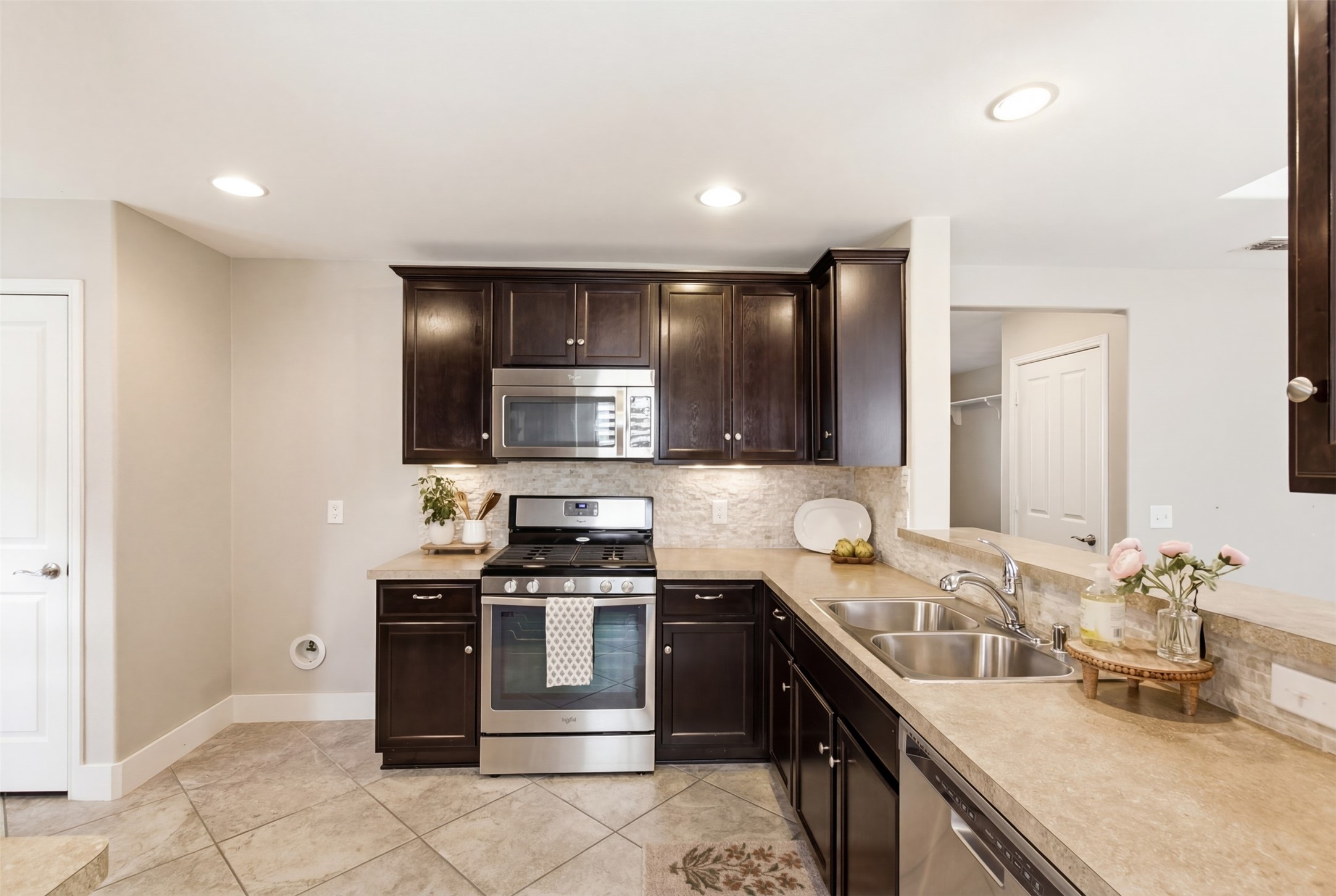 2490 Honeybee Lane Frisco TX 75036