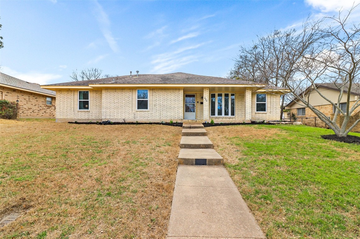 622 Little Creek Drive Duncanville TX 75116