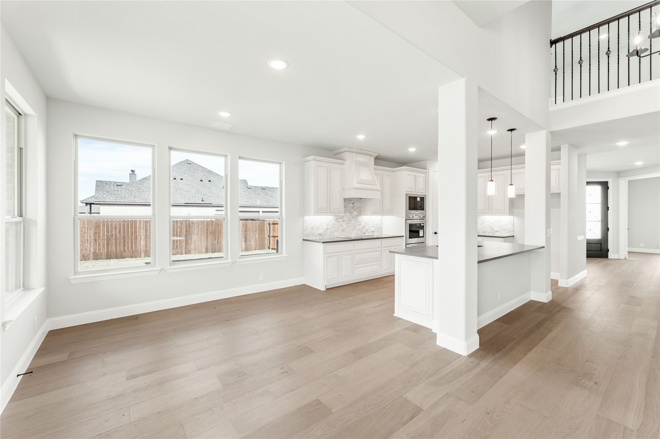 683 Crystal Lake Lane Red Oak TX 75154