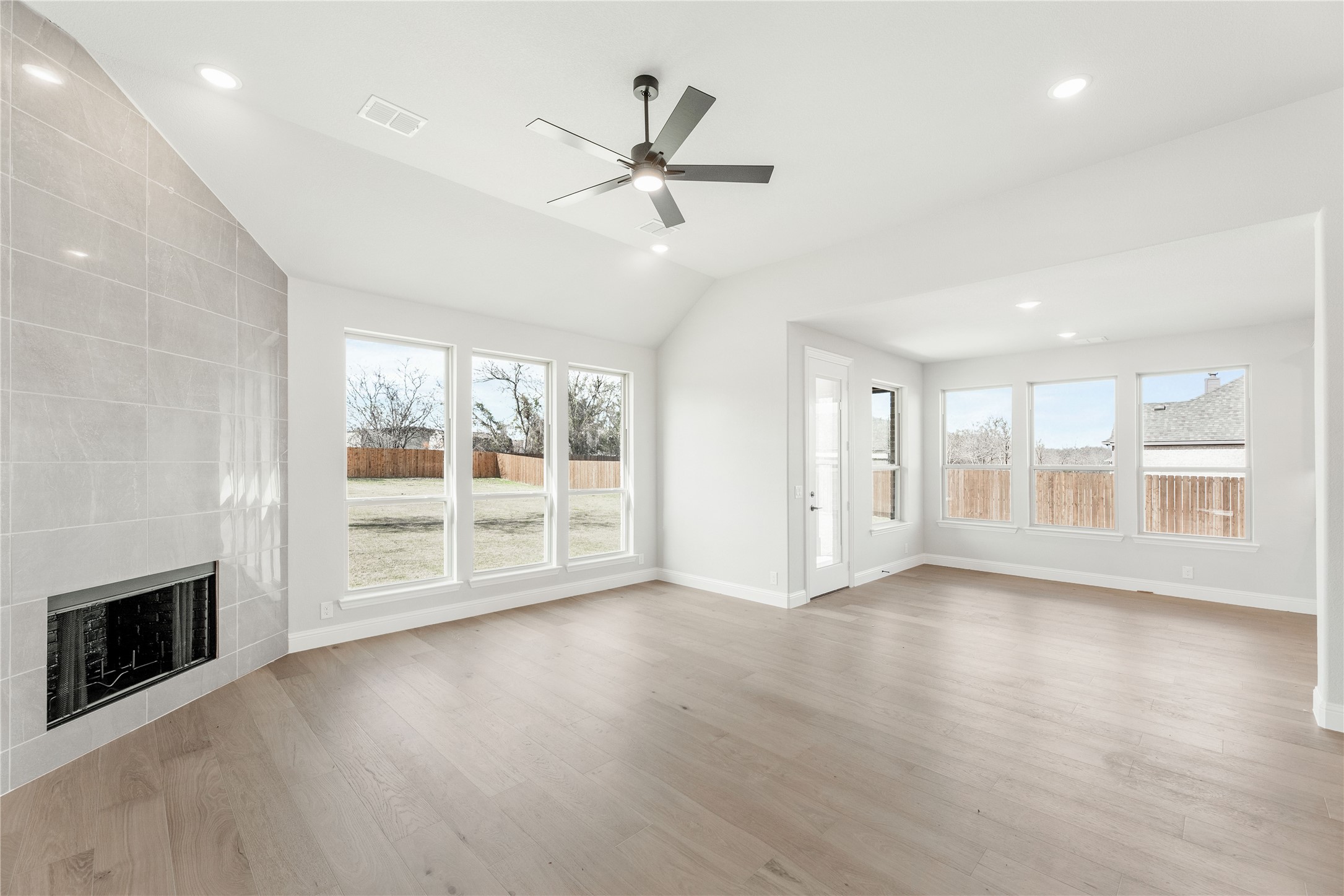 683 Crystal Lake Lane Red Oak TX 75154