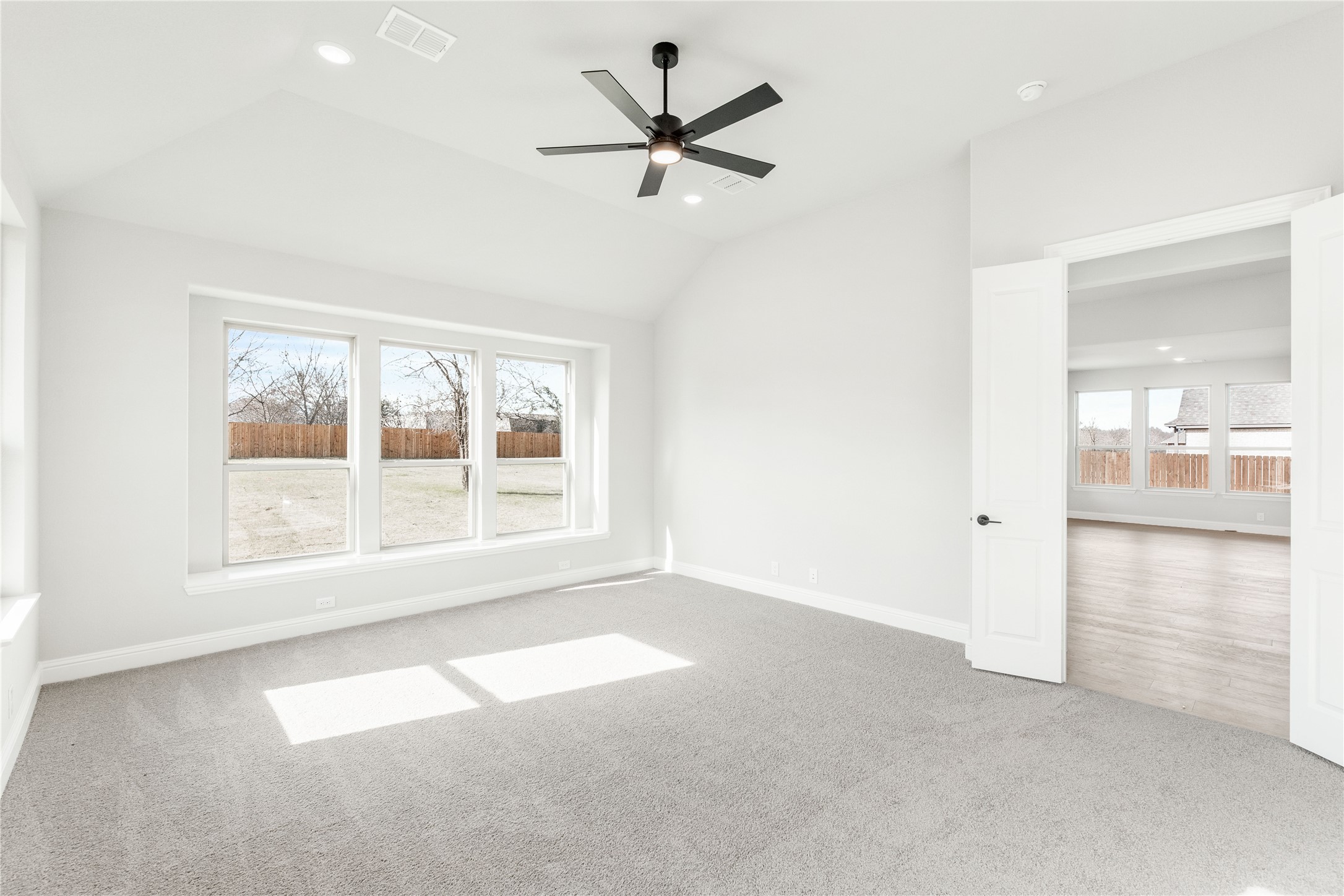 683 Crystal Lake Lane Red Oak TX 75154