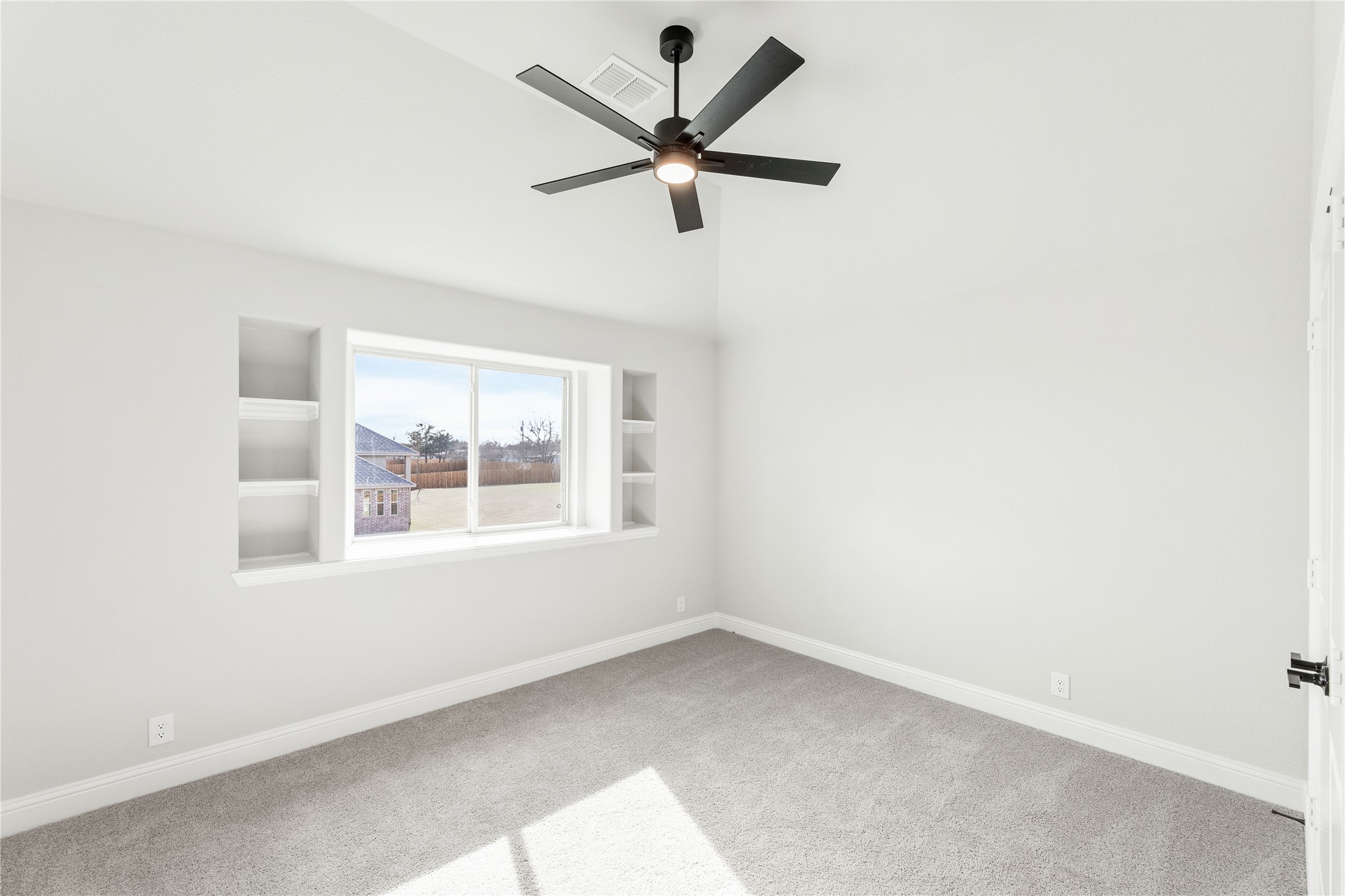 683 Crystal Lake Lane Red Oak TX 75154