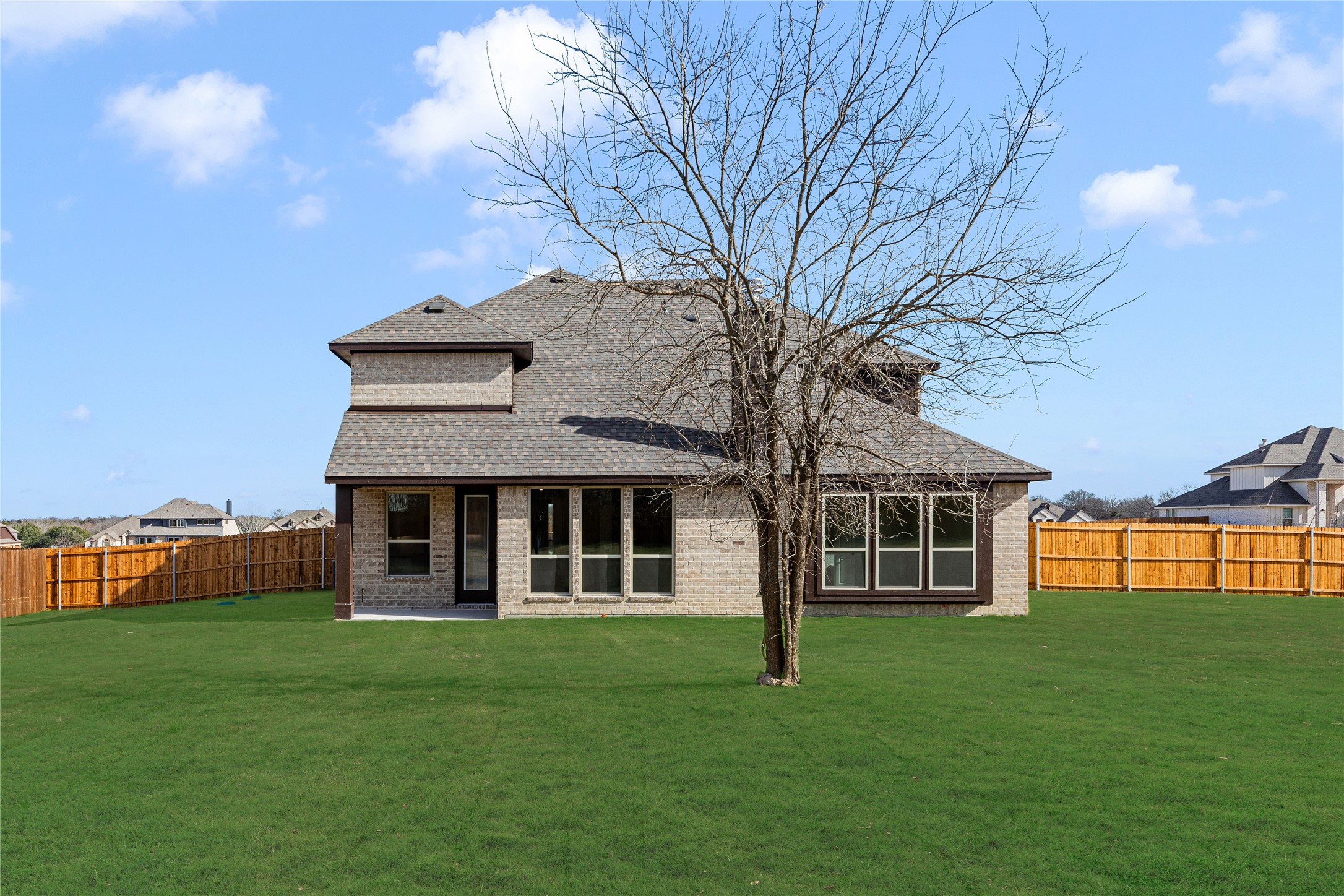 683 Crystal Lake Lane Red Oak TX 75154