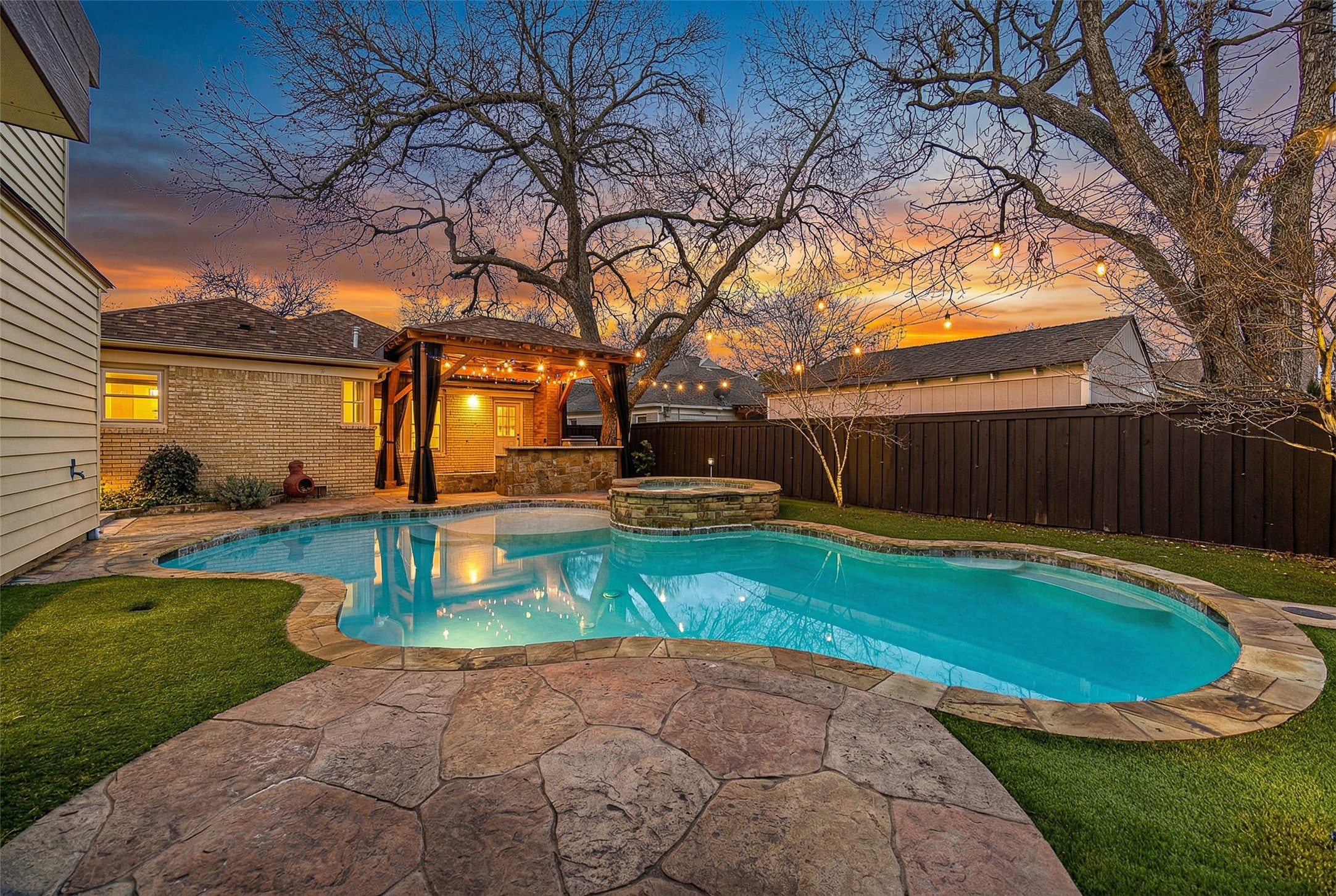 5623 Mccommas Boulevard Dallas TX 75206