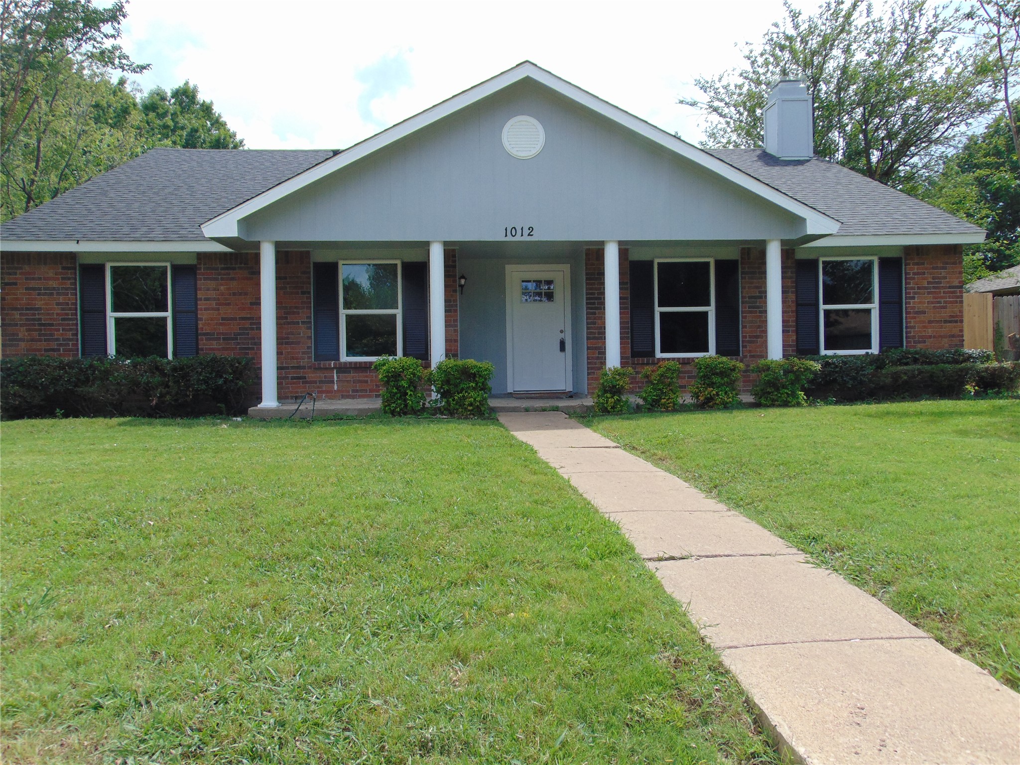 1012 Opal Drive Desoto TX 75115