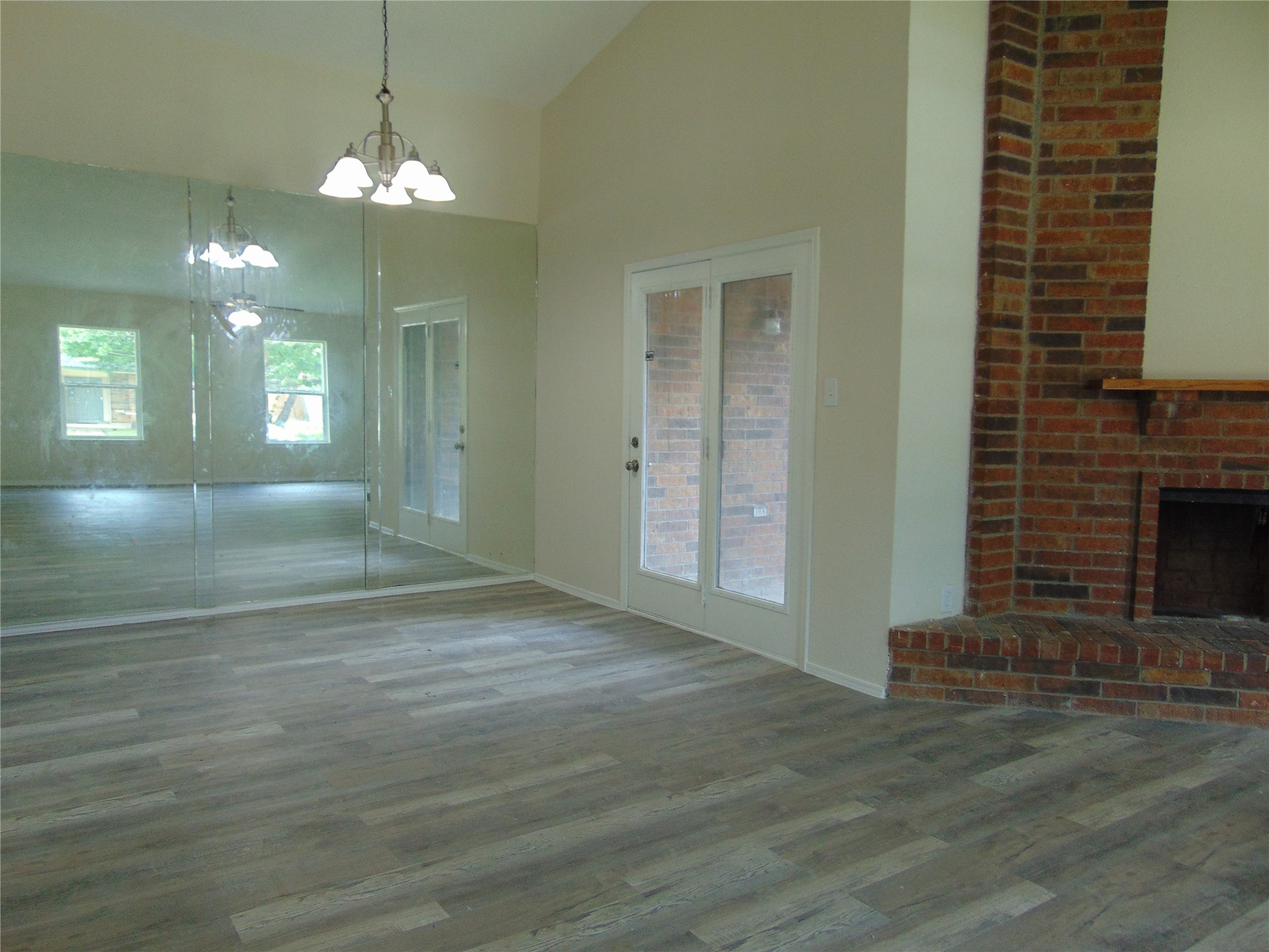1012 Opal Drive Desoto TX 75115