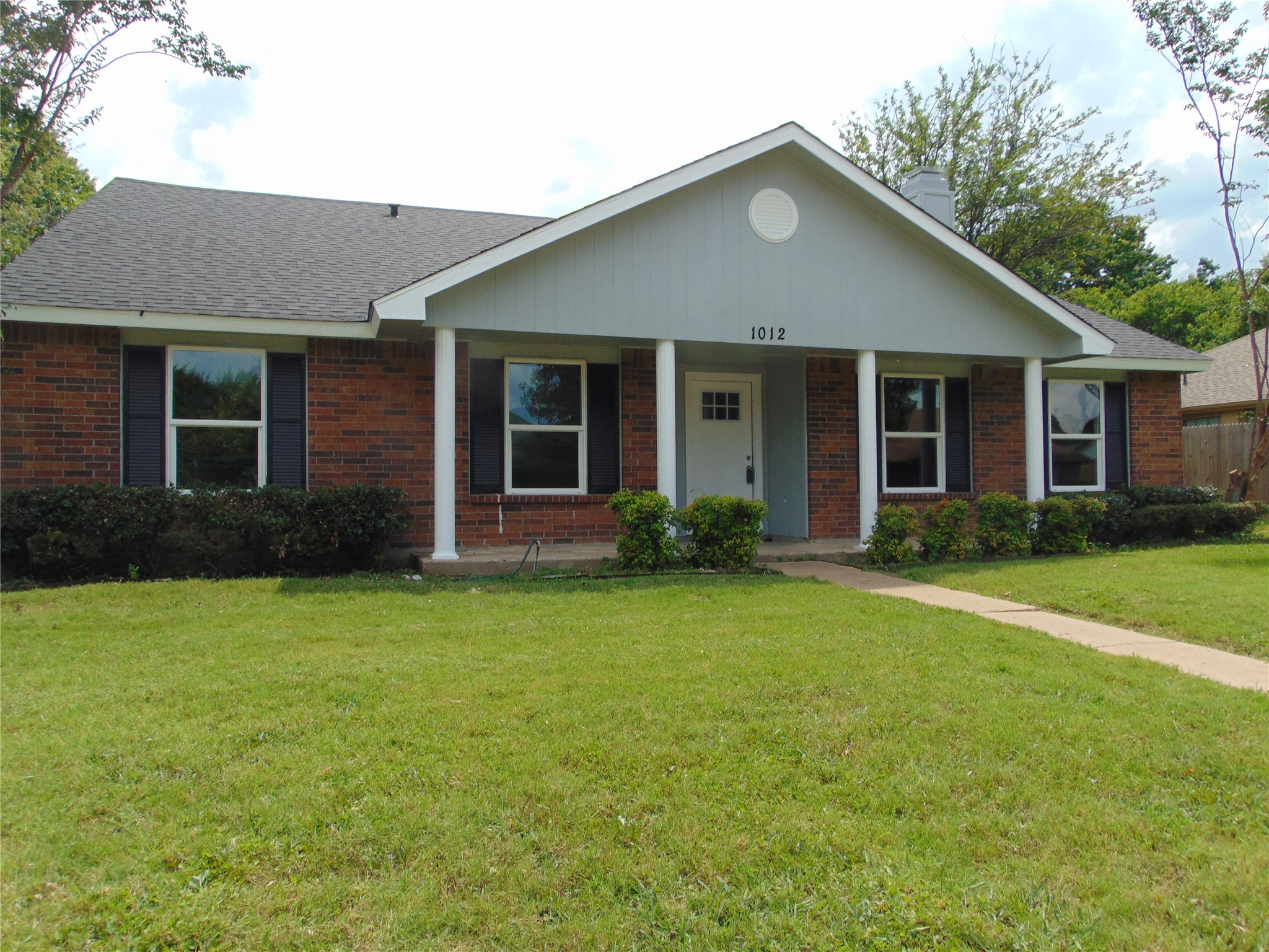 1012 Opal Drive Desoto TX 75115