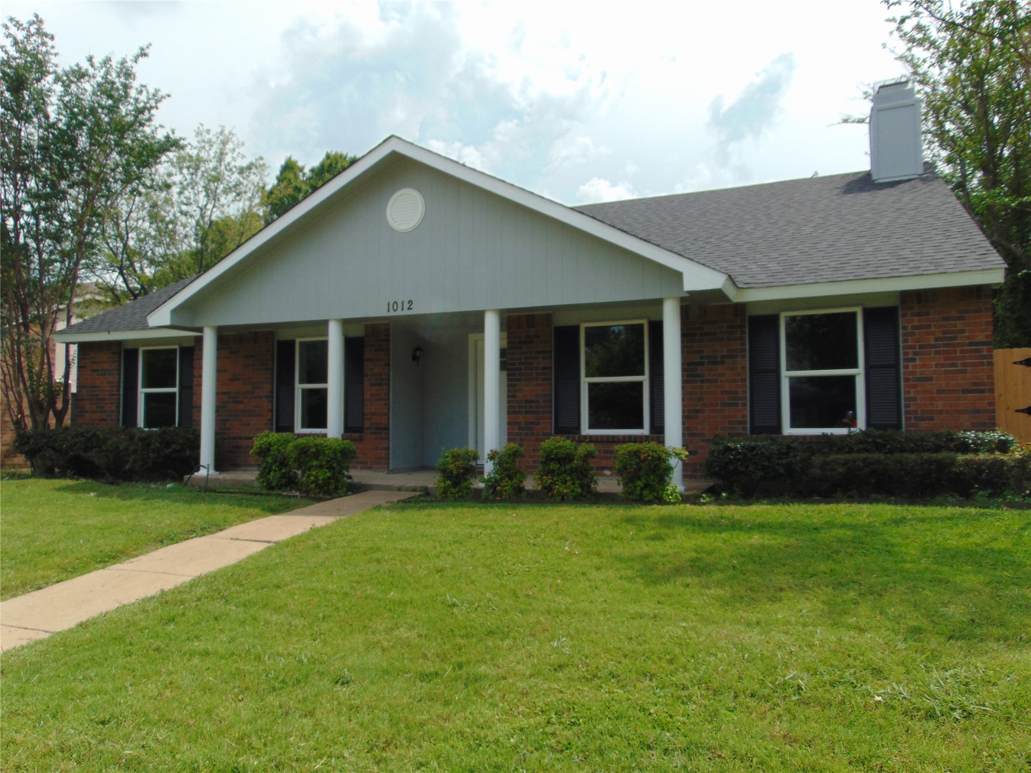 1012 Opal Drive Desoto TX 75115