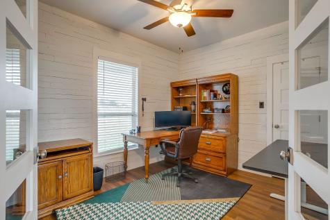 375 J B Vandiver Loop Moody TX 76557