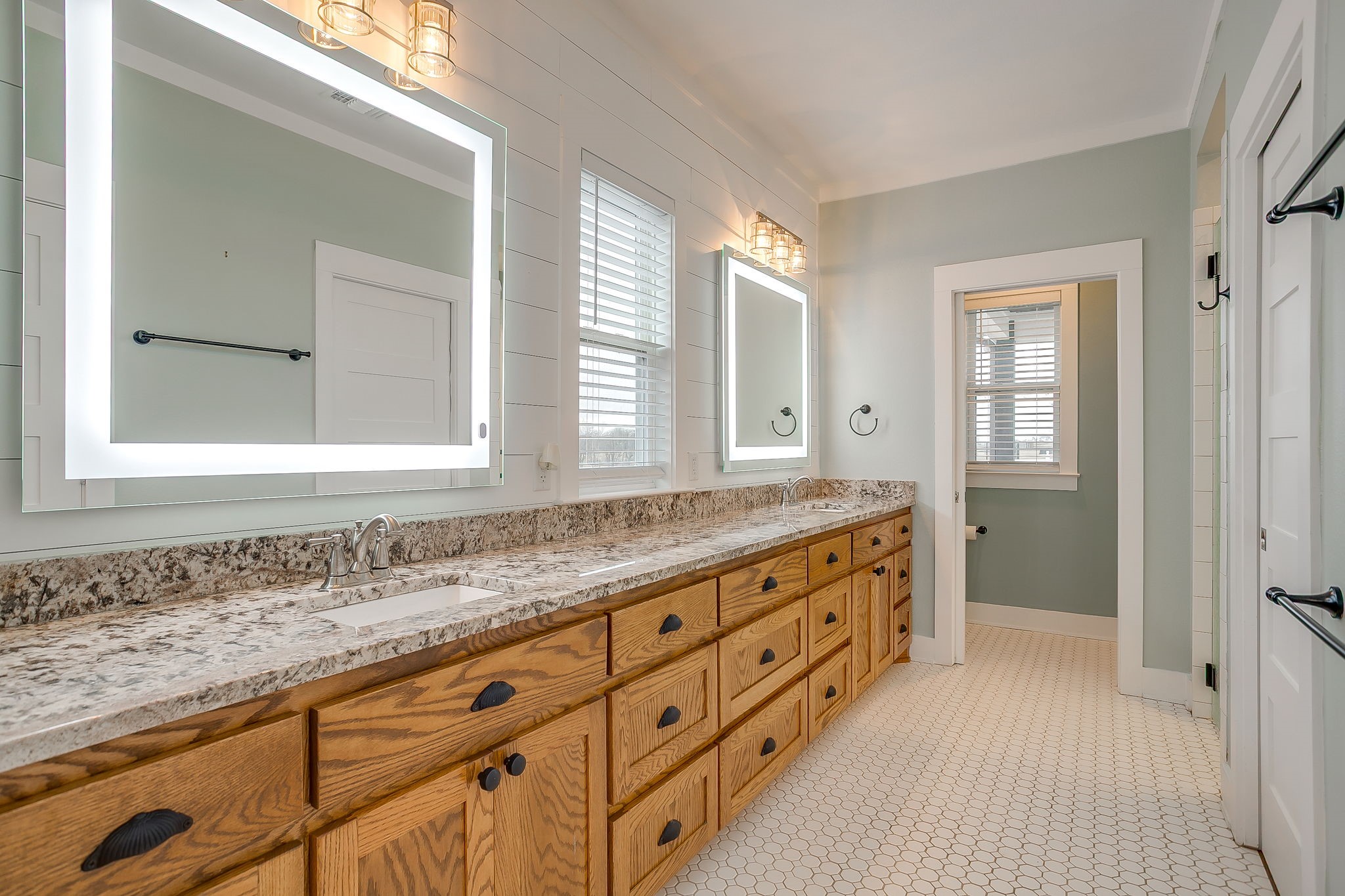 375 J B Vandiver Loop Moody TX 76557