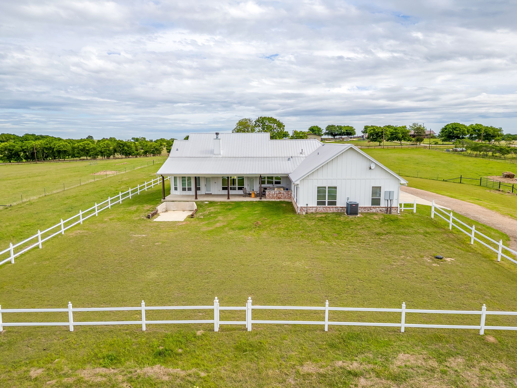 375 J B Vandiver Loop Moody TX 76557