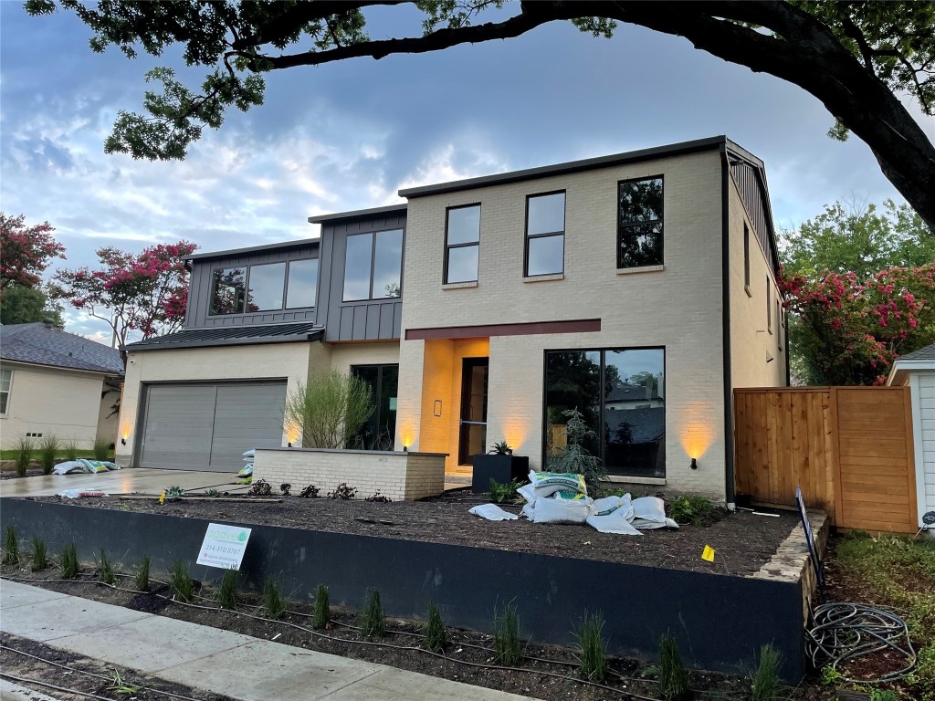 6231 Penrose Avenue Dallas TX 75214