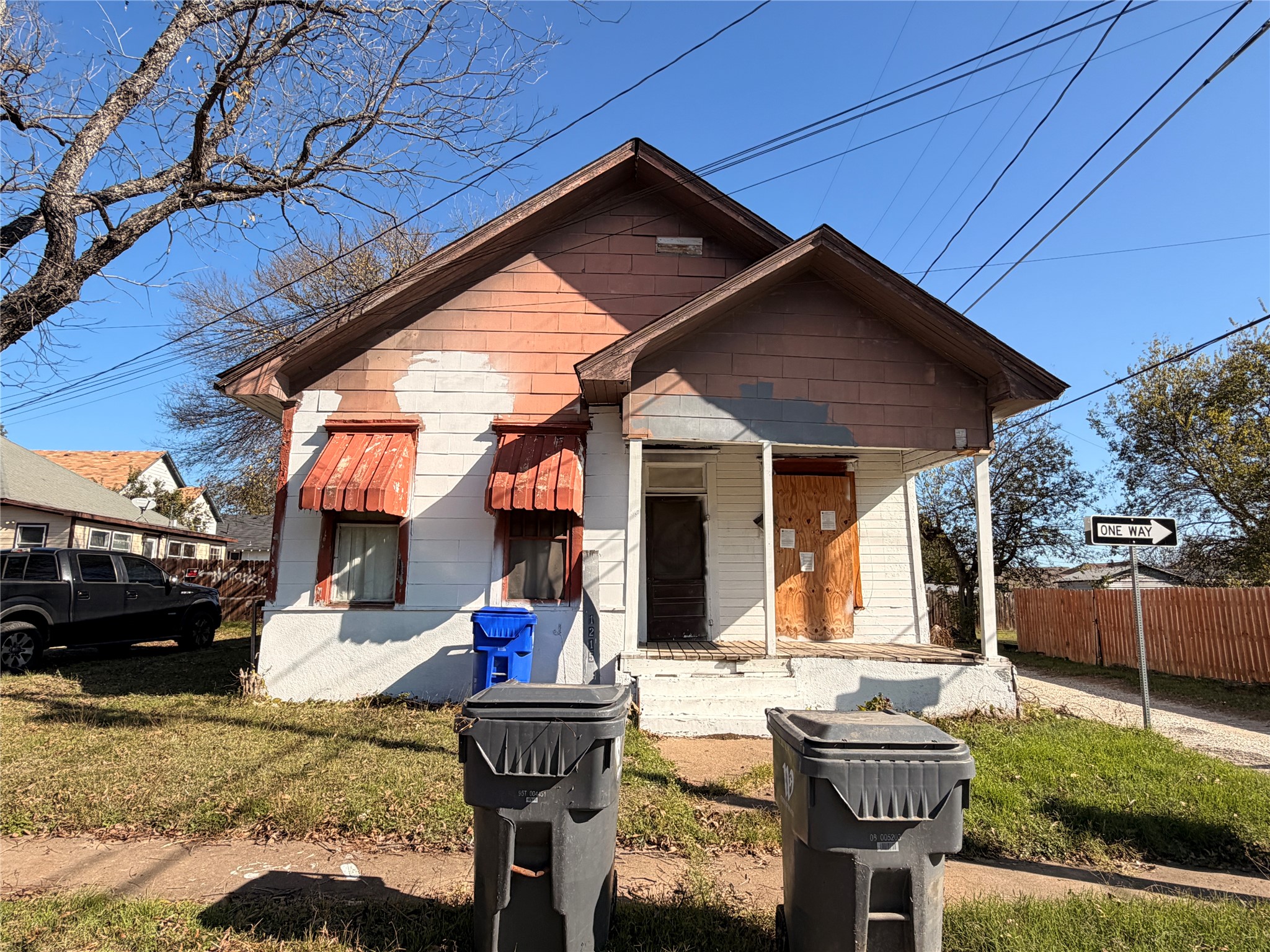 1215 N 26th Street Waco TX 76707