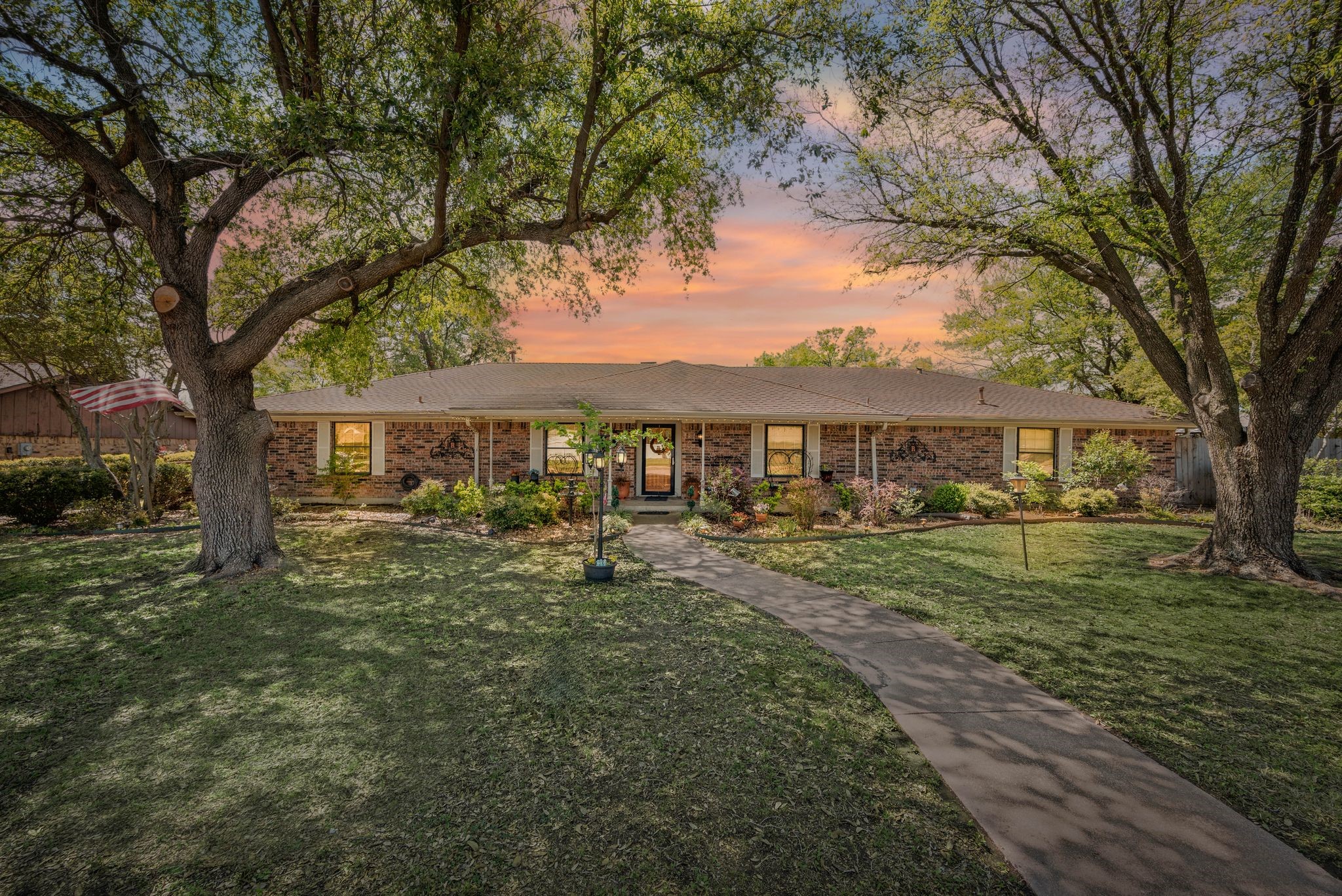 524 Cashmere Drive Garland TX 75041