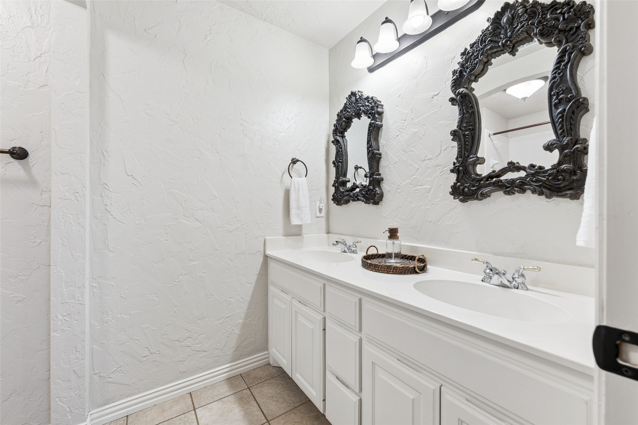 2101 Fleming Drive Mckinney TX 75072