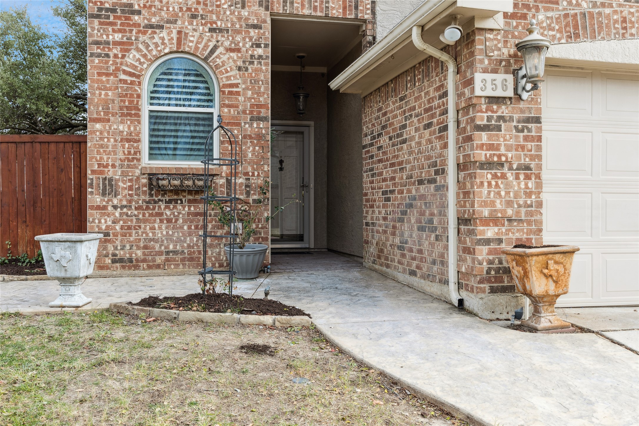 356 Arbor Court Euless TX 76039