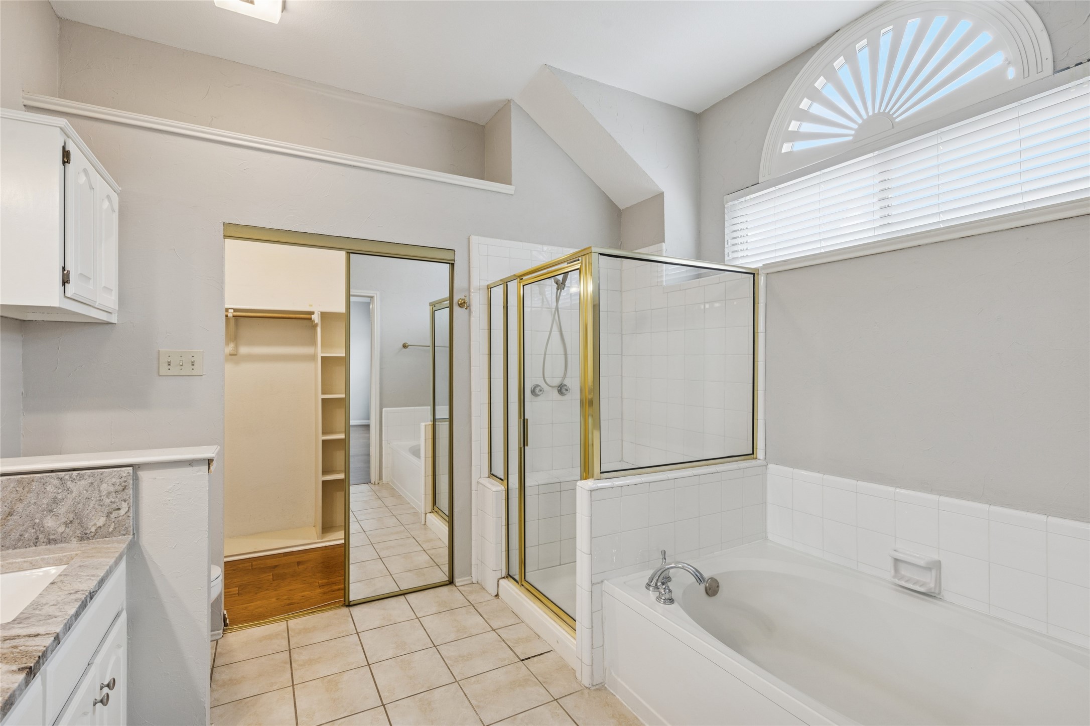 356 Arbor Court Euless TX 76039