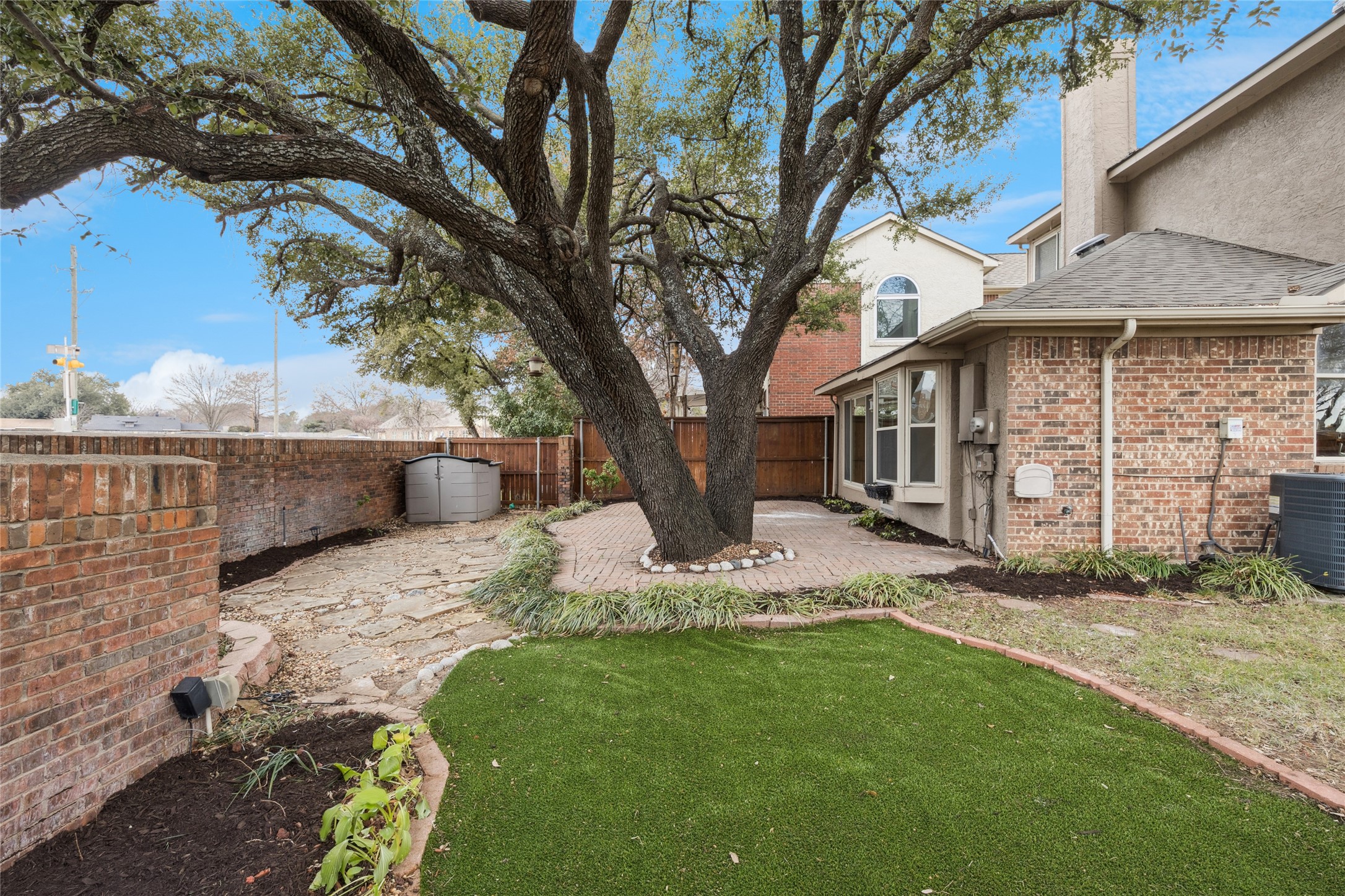 356 Arbor Court Euless TX 76039