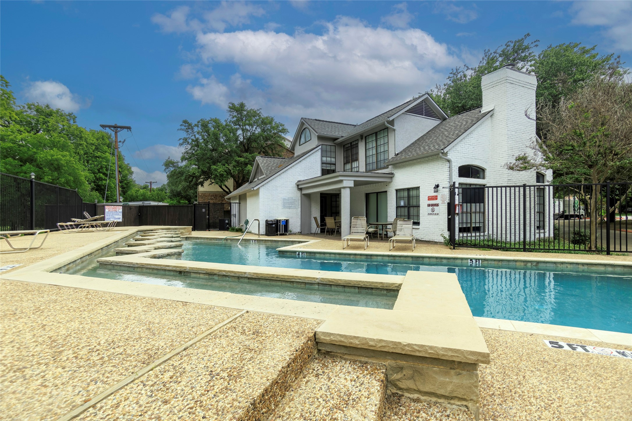 356 Arbor Court Euless TX 76039