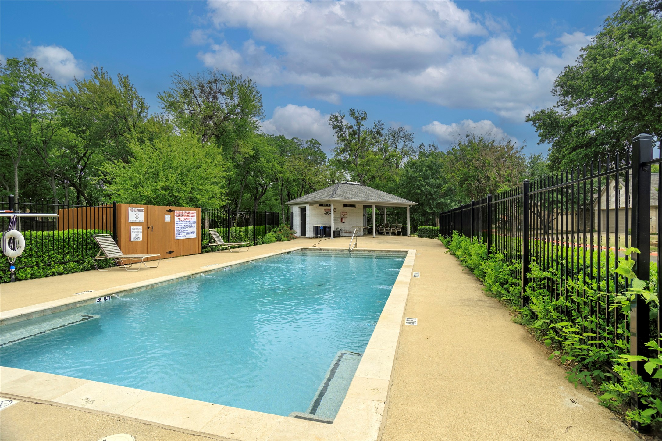 356 Arbor Court Euless TX 76039