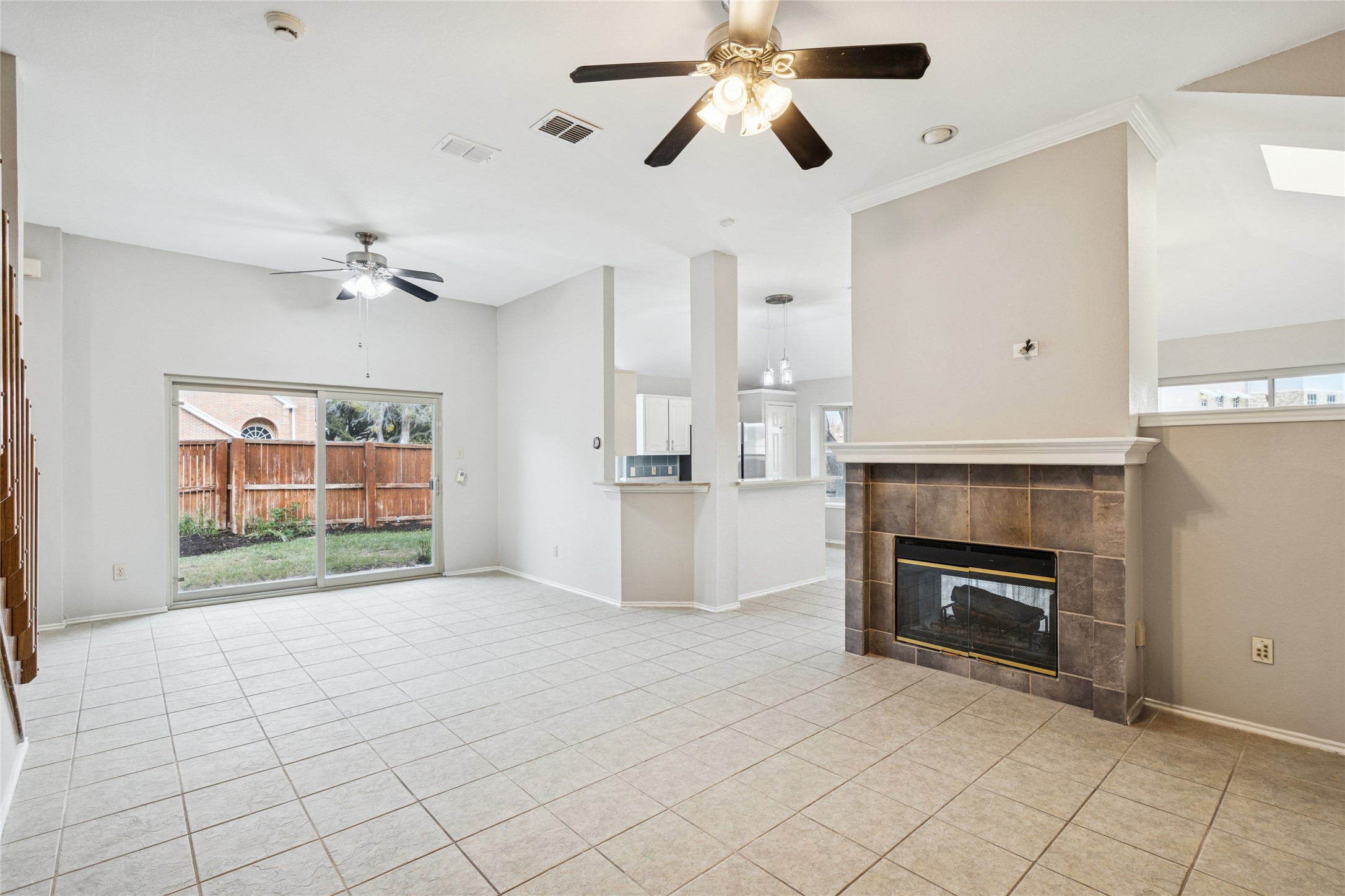 356 Arbor Court Euless TX 76039
