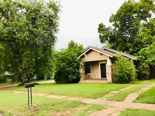 1331 W Bond Street Denison TX 75020