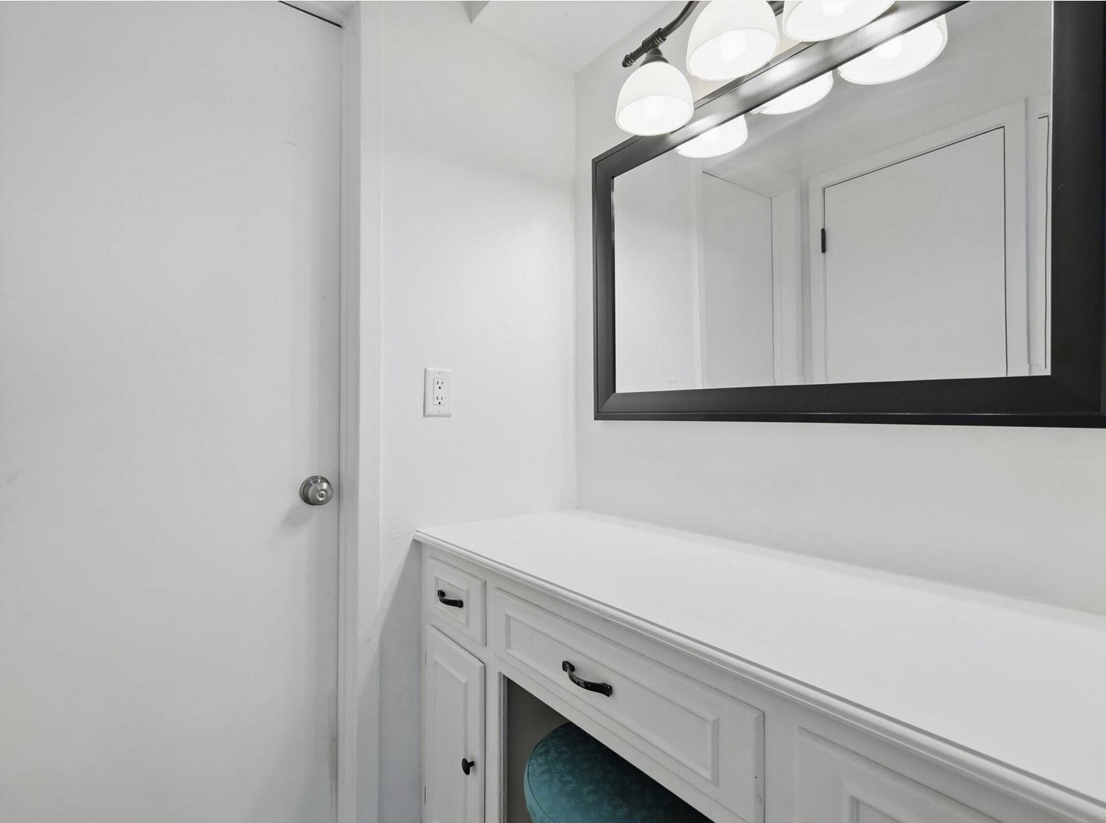1517 Dakota Drive Garland TX 75043