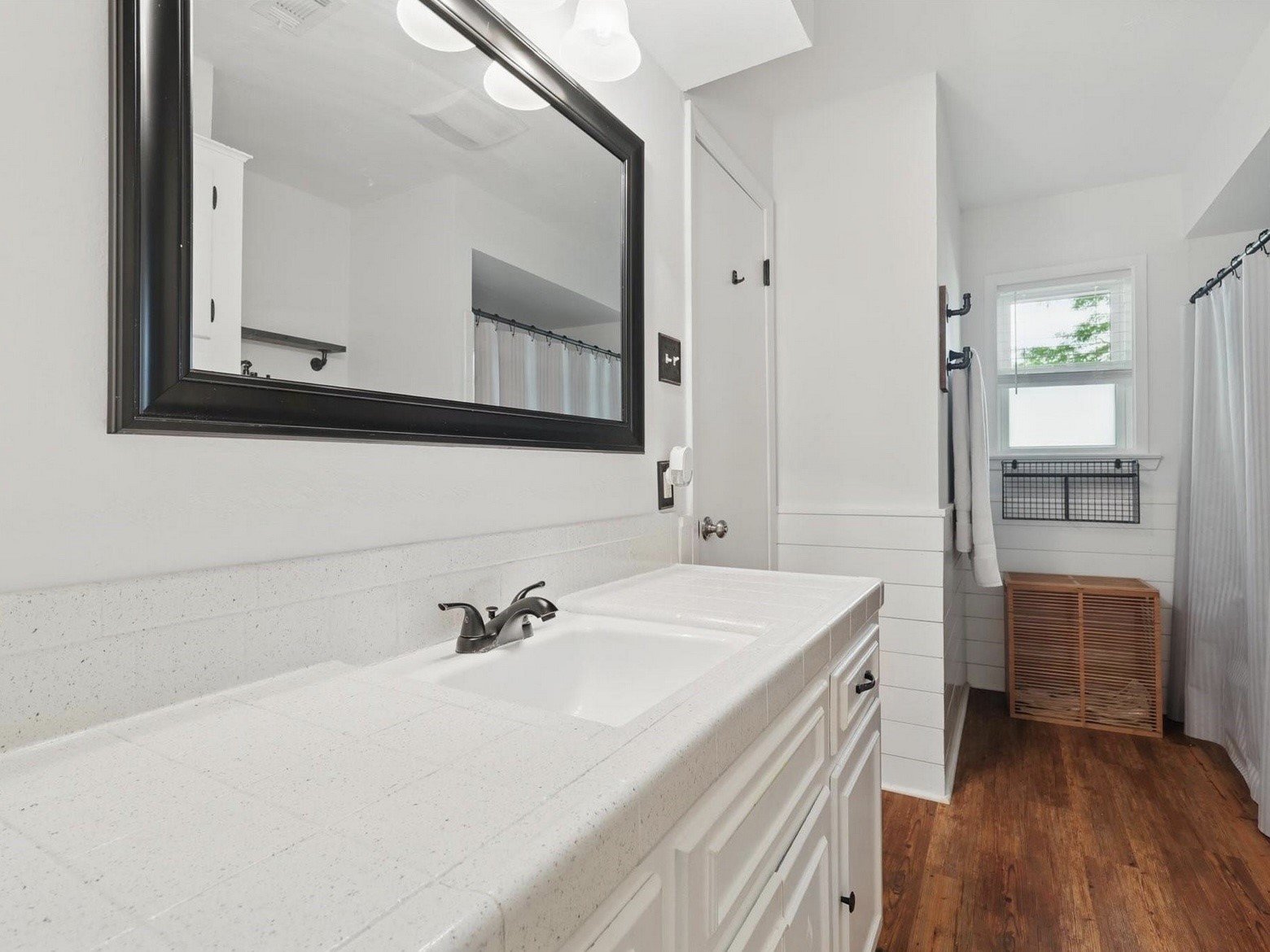1517 Dakota Drive Garland TX 75043