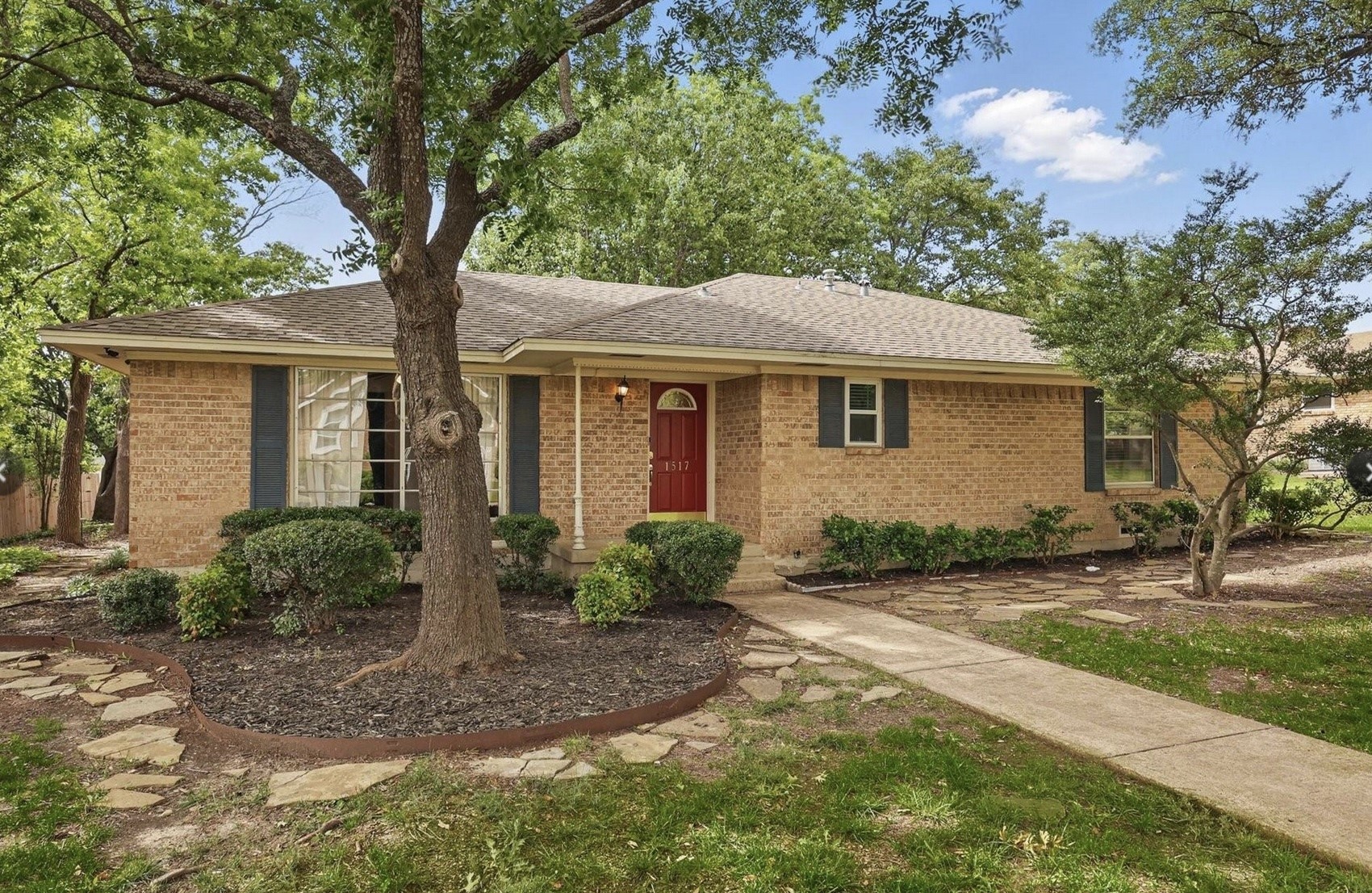 1517 Dakota Drive Garland TX 75043