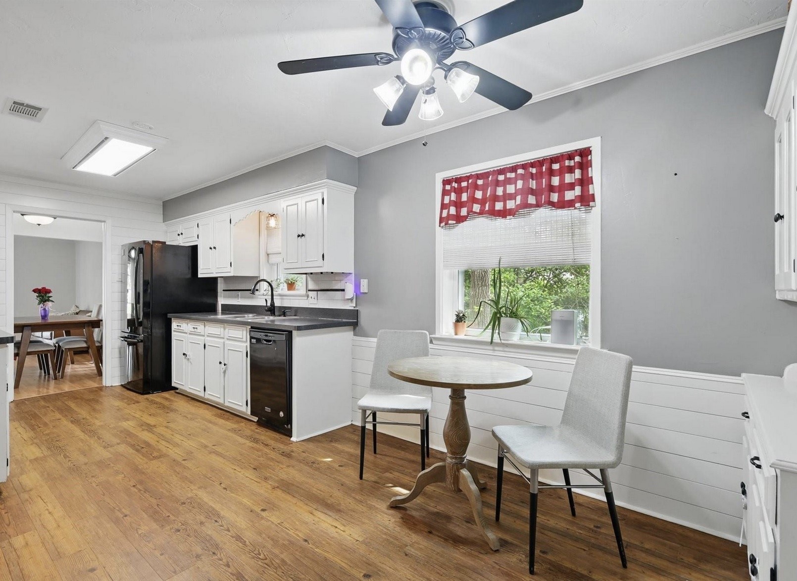 1517 Dakota Drive Garland TX 75043