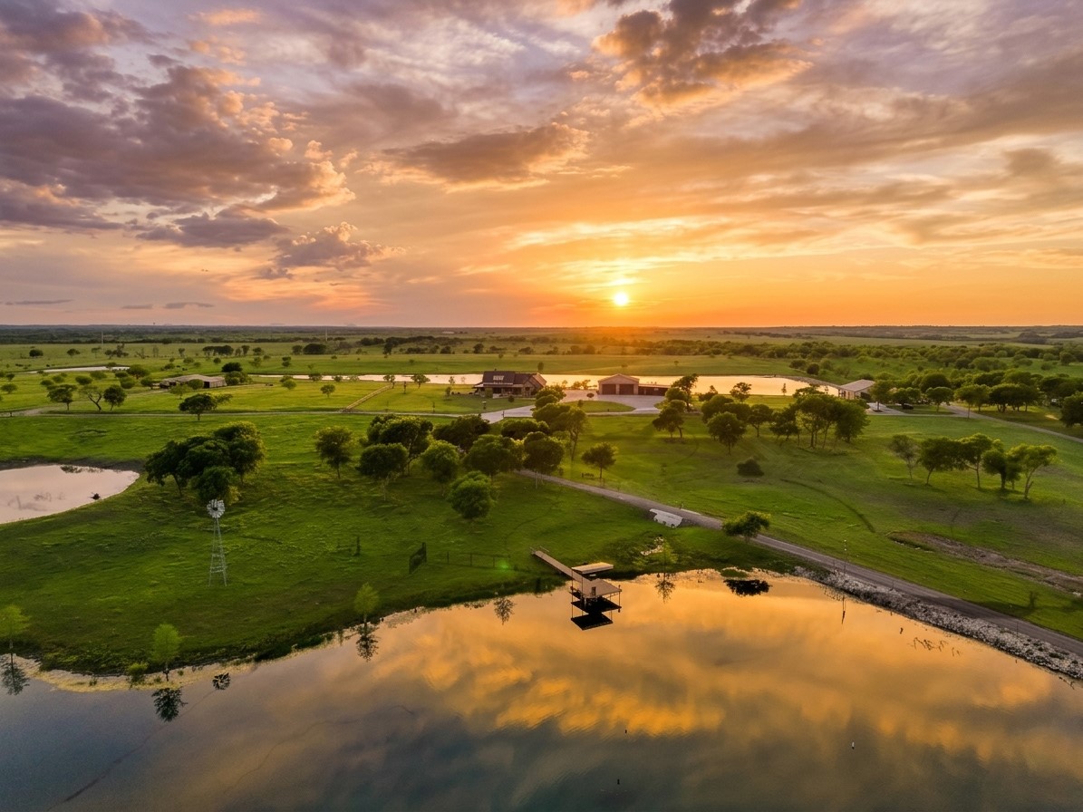501 Alsdorf Road Ennis TX 75119