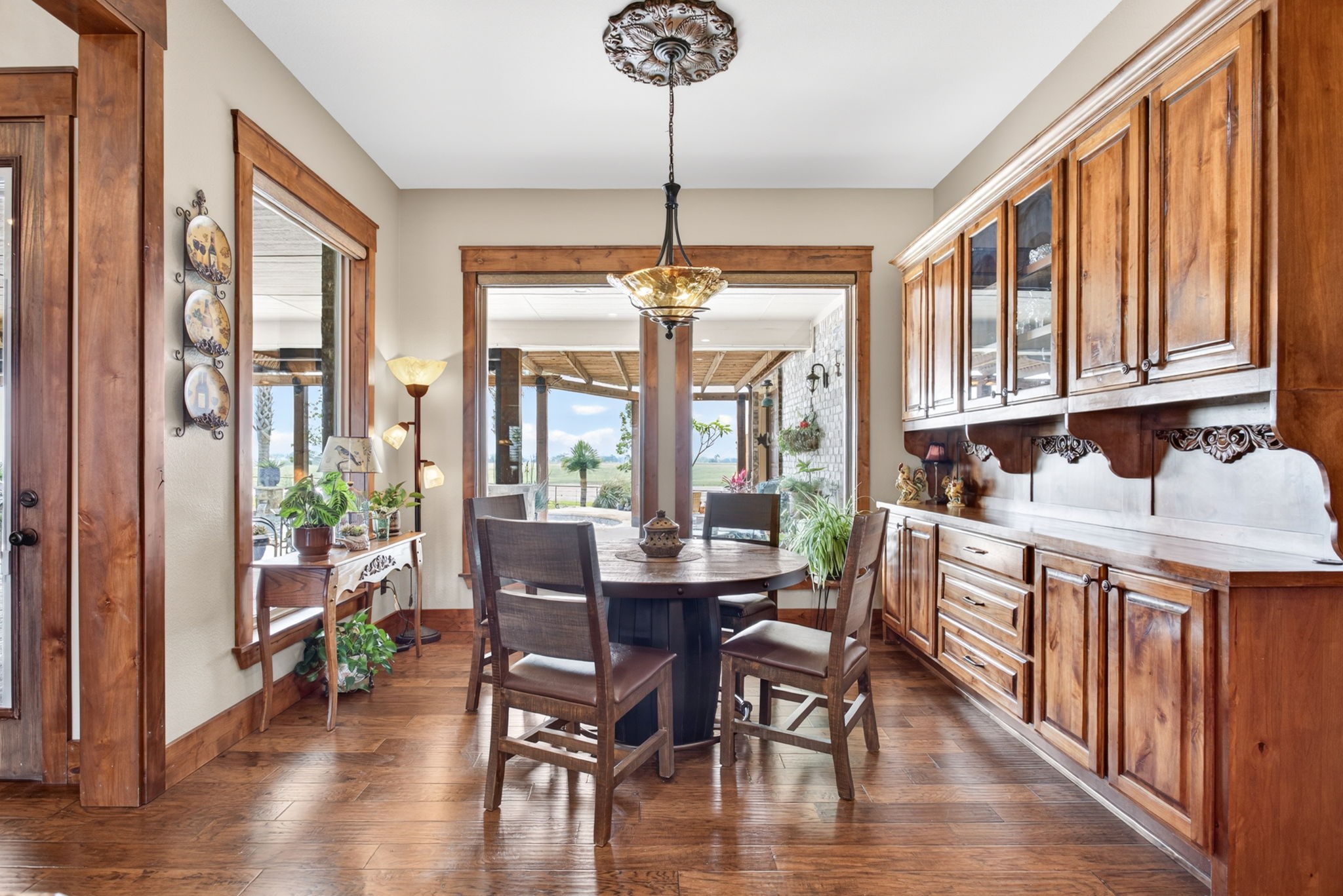 501 Alsdorf Road Ennis TX 75119