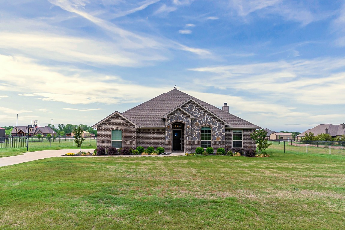 142 Lavender Lane Springtown TX 76082