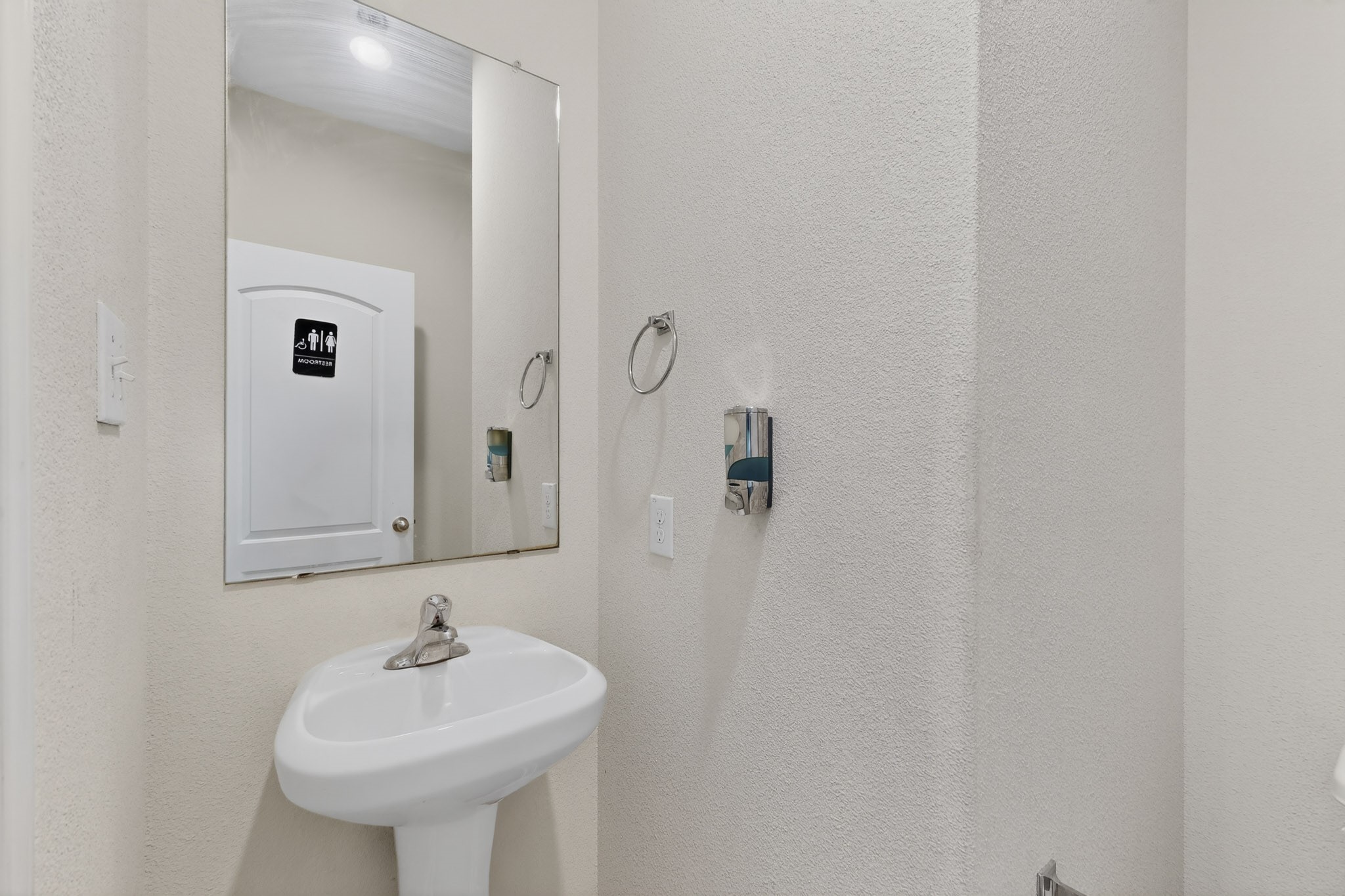 148 Point Rider Road Newark TX 76071