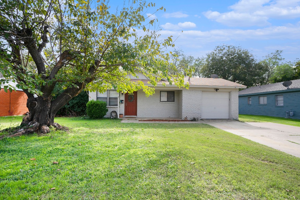 4824 Melinda Drive Forest Hill TX 76119