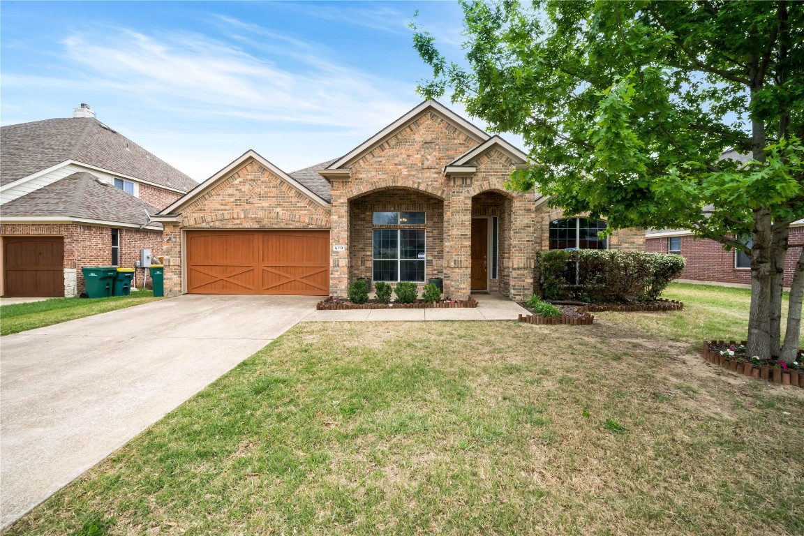 670 Oak Creek Drive Cedar Hill TX 75104