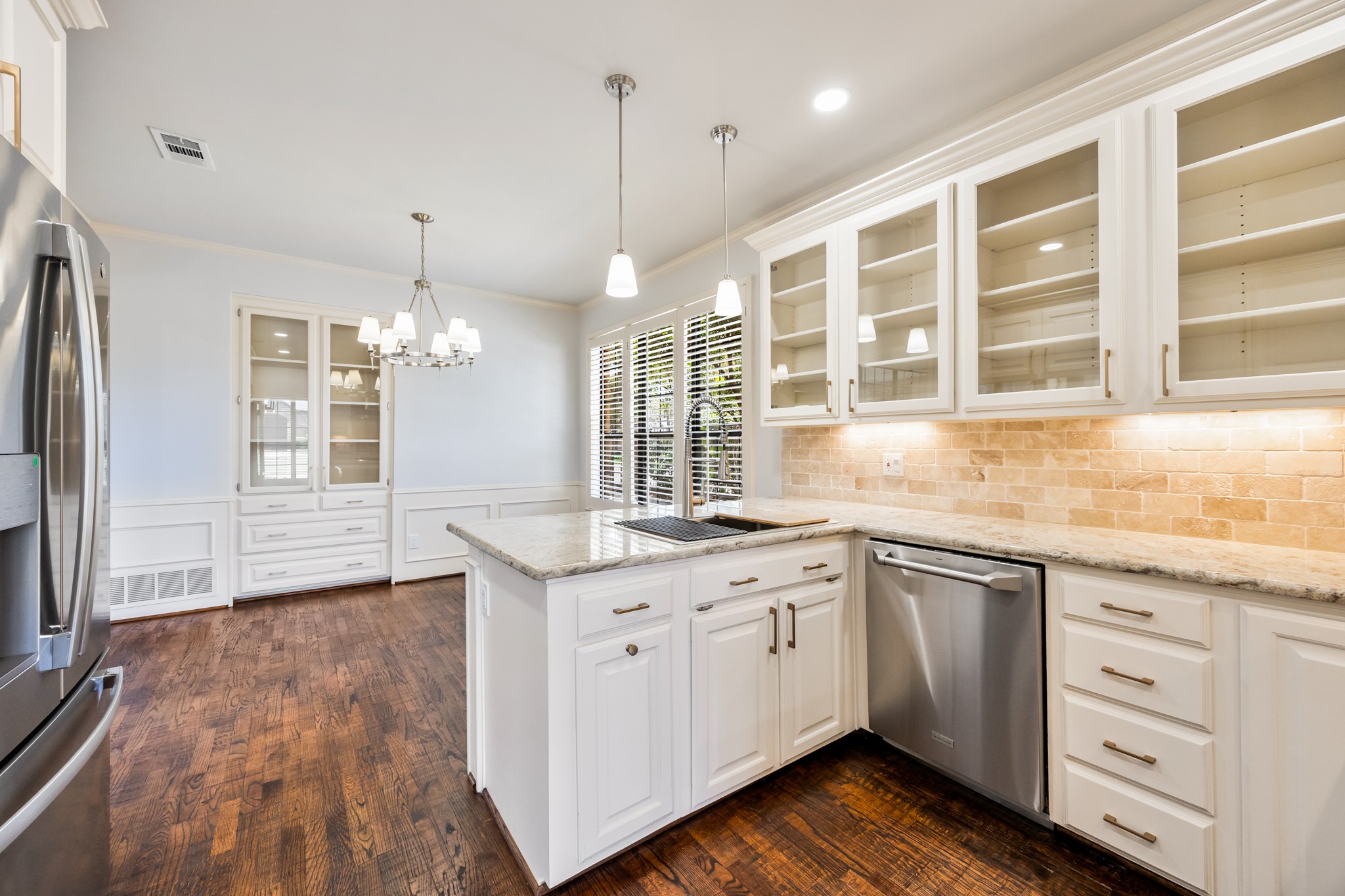 11104 Manorview Circle Dallas TX 75228
