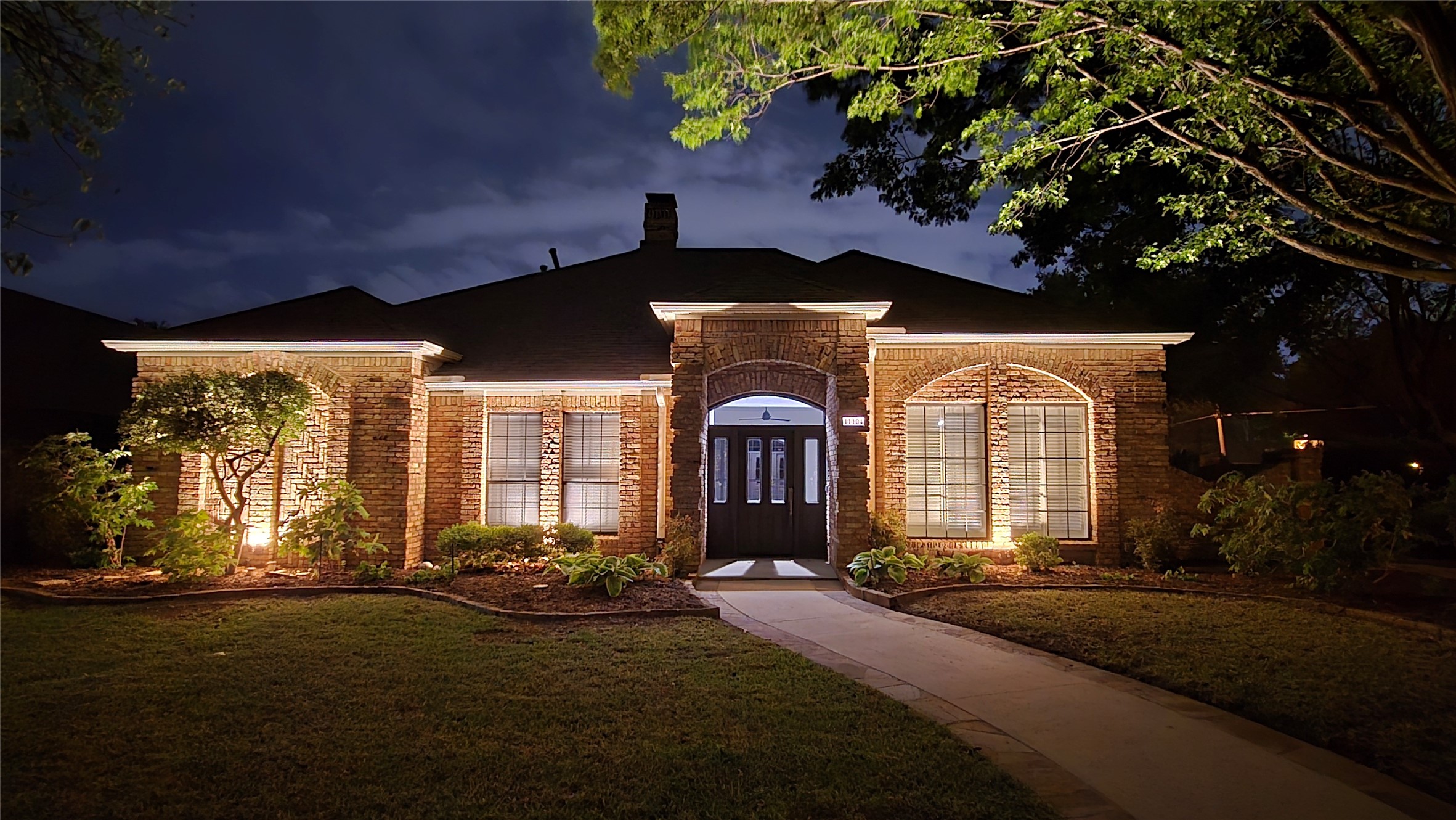 11104 Manorview Circle Dallas TX 75228