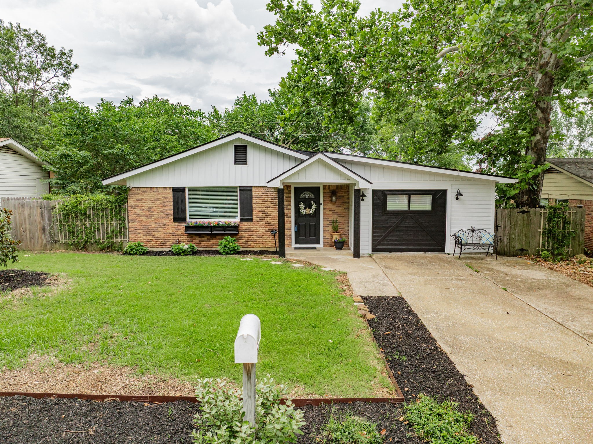 2532 Steven Drive Denison TX 75020