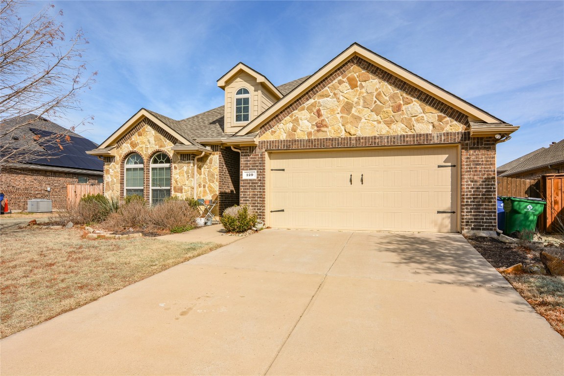 129 Holly Street Waxahachie TX 75165
