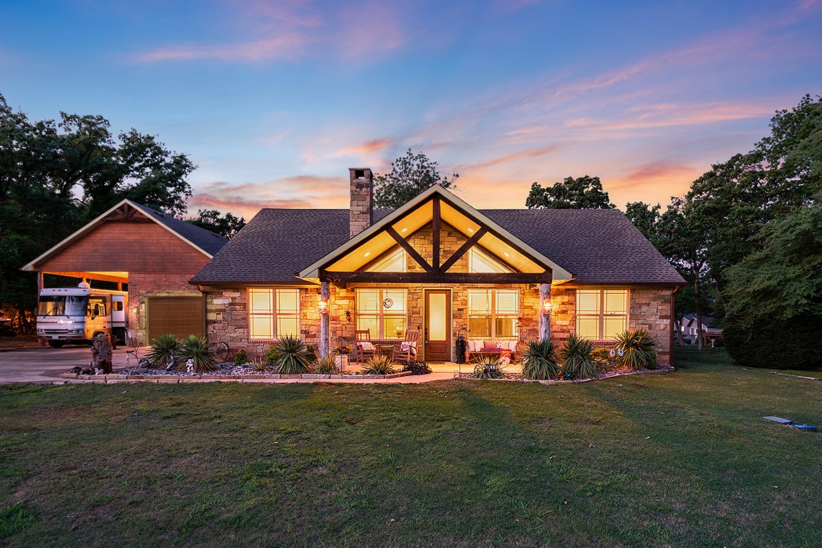 307 Beachside Drive Trinidad TX 75163