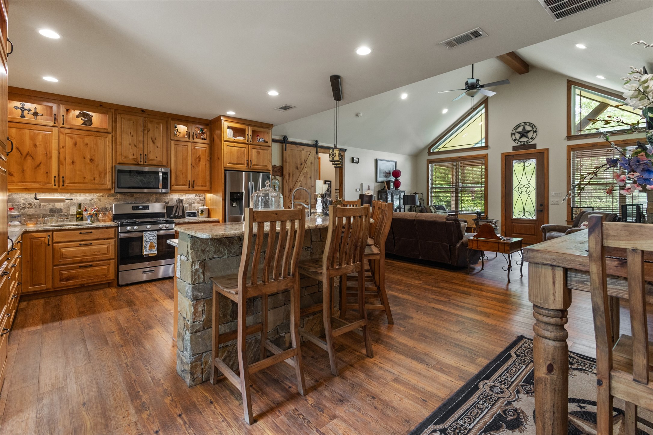 307 Beachside Drive Trinidad TX 75163