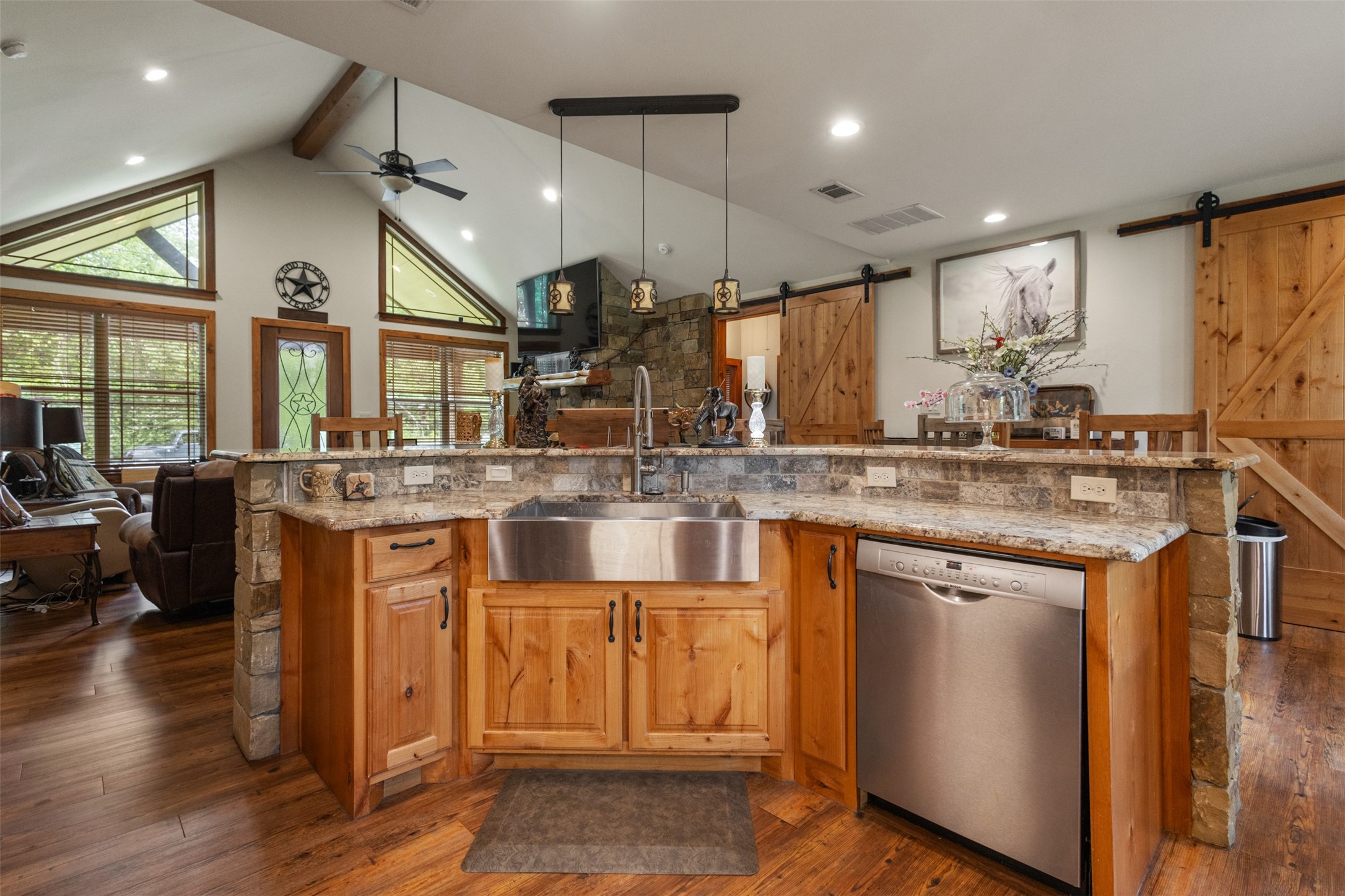 307 Beachside Drive Trinidad TX 75163