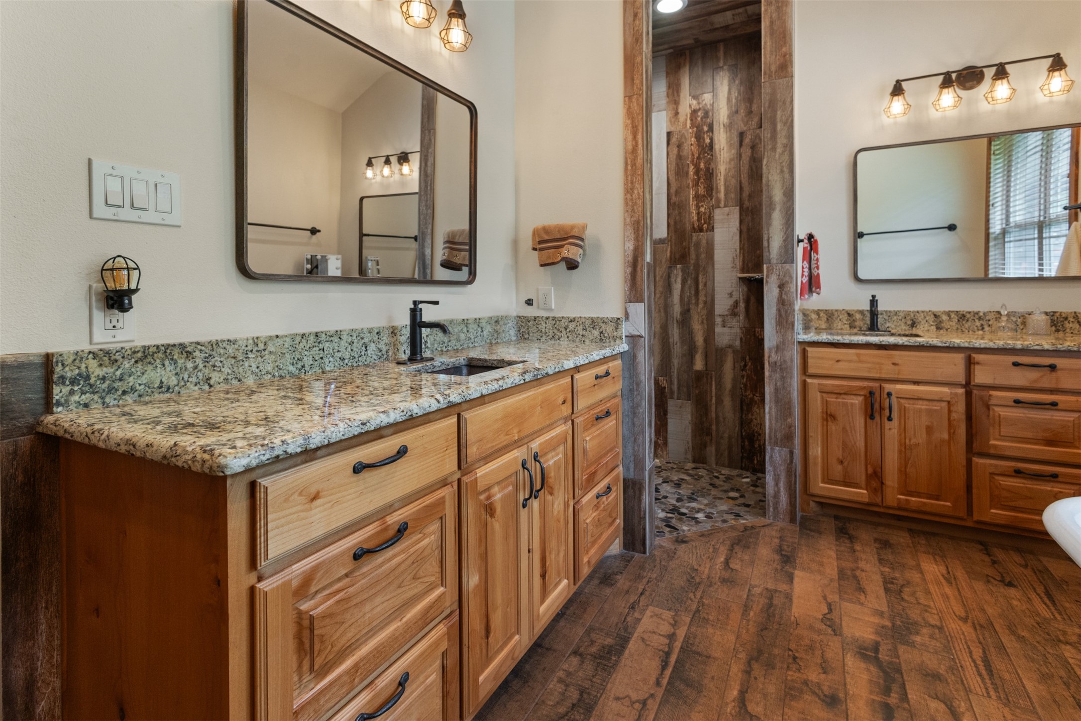 307 Beachside Drive Trinidad TX 75163