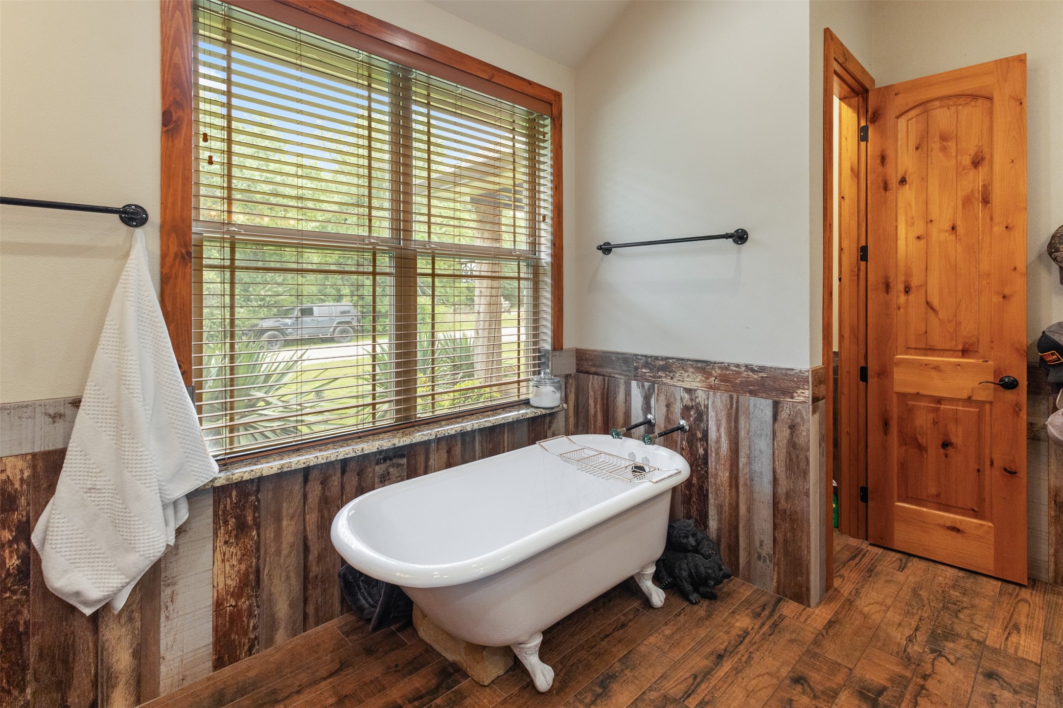 307 Beachside Drive Trinidad TX 75163