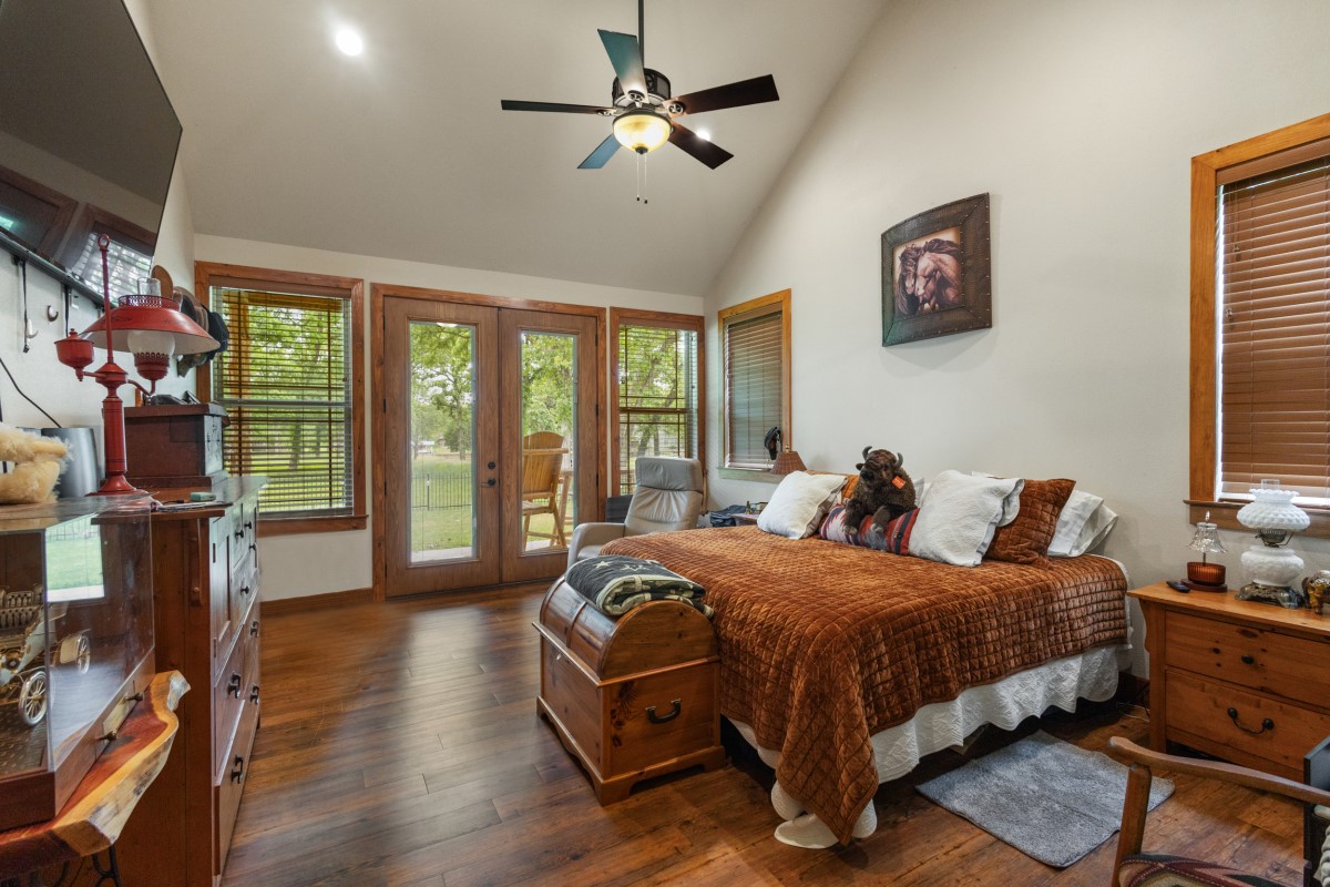307 Beachside Drive Trinidad TX 75163