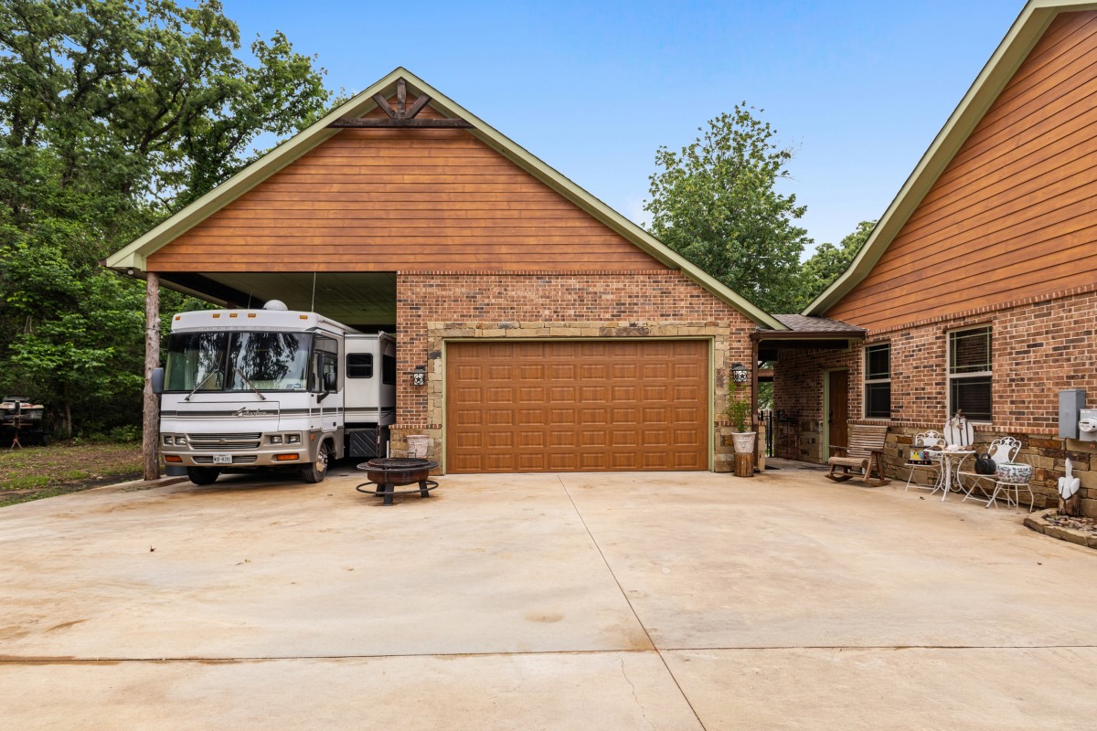307 Beachside Drive Trinidad TX 75163