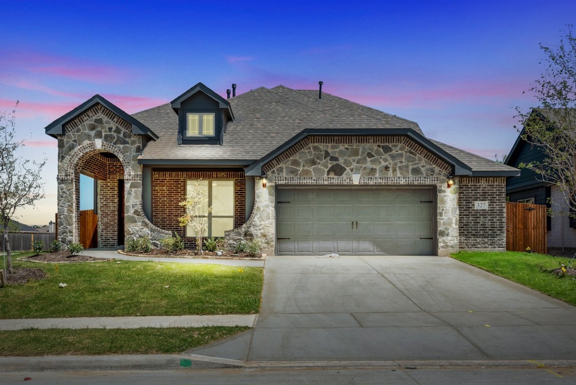 327 W Milas Lane Glenn Heights TX 75154