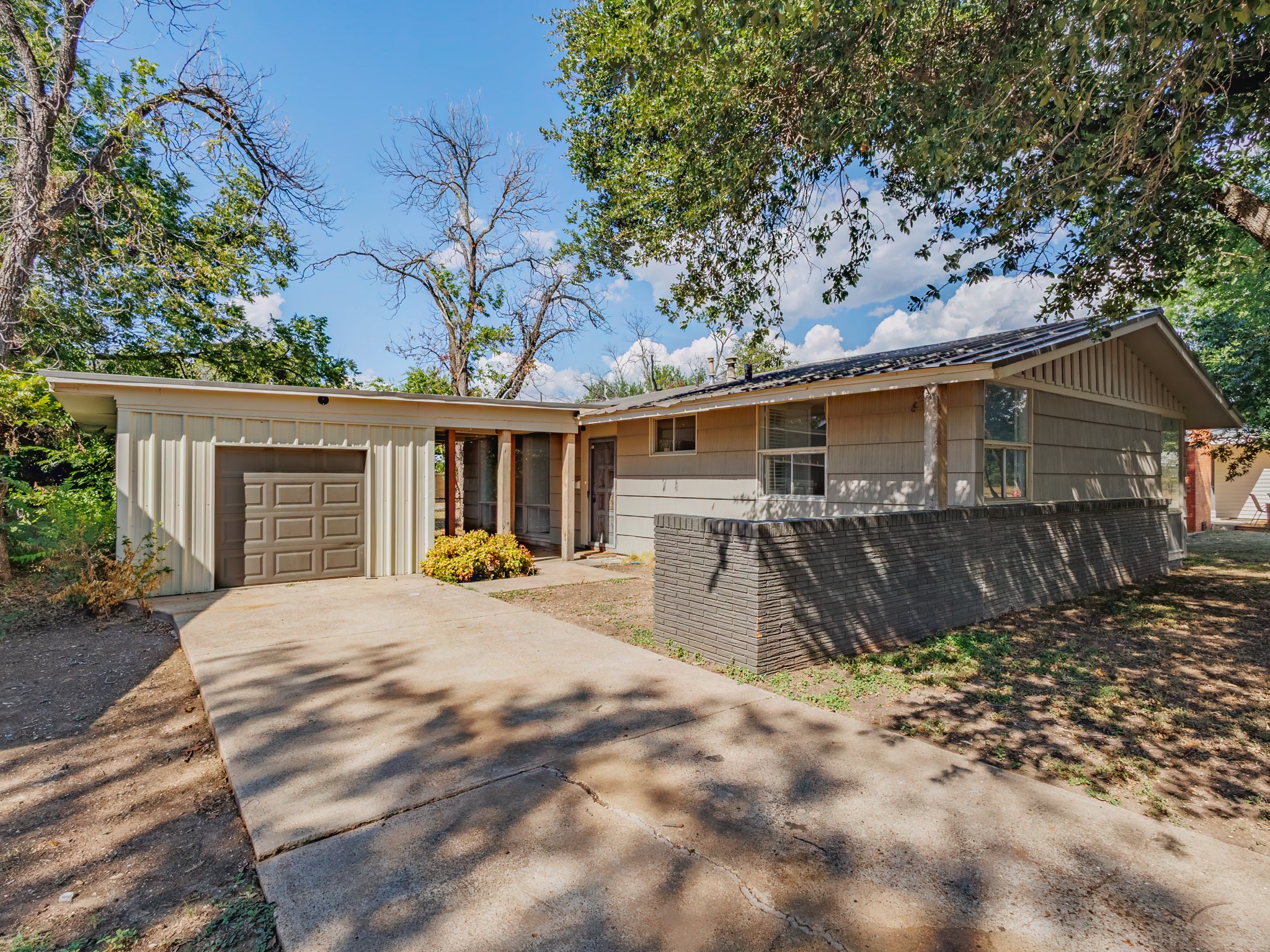 311 Miami Street Coleman TX 76834